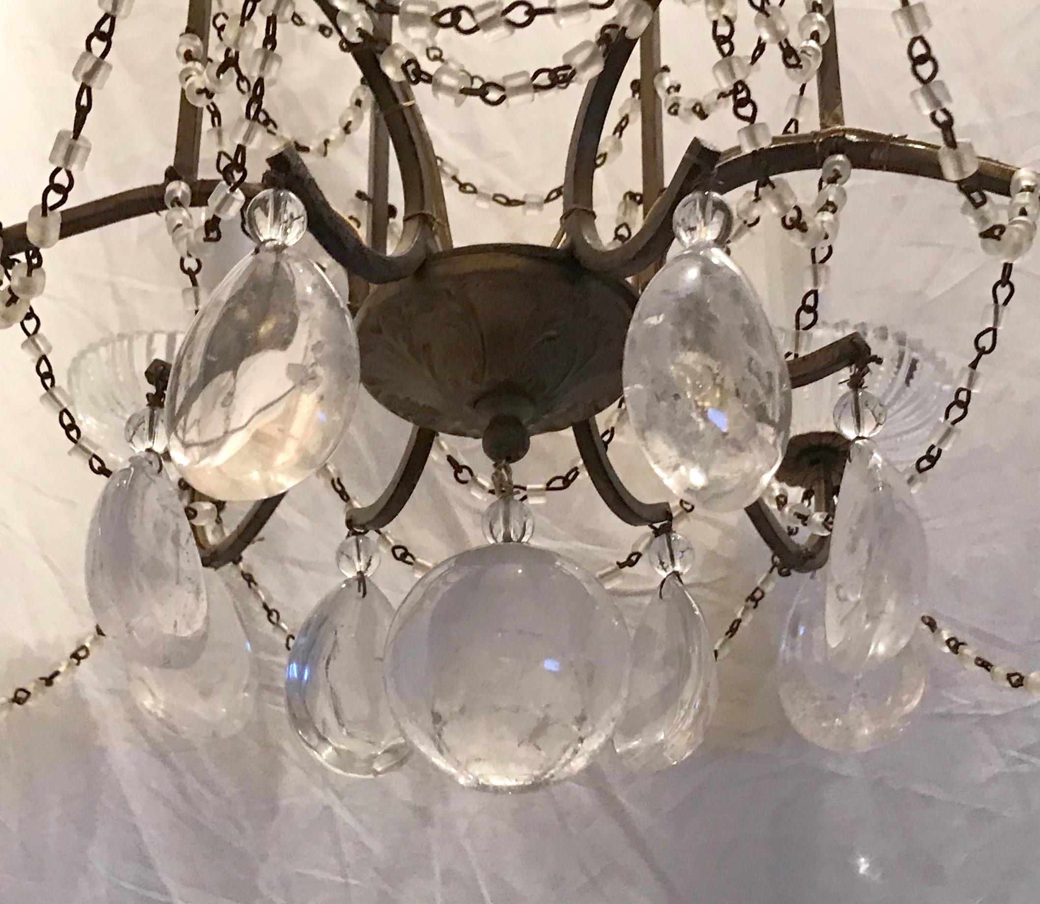 Magnifique lustre français en forme de cage à oiseaux Maison Baguès en cristal de roche perlé Bon état - En vente à Roslyn, NY