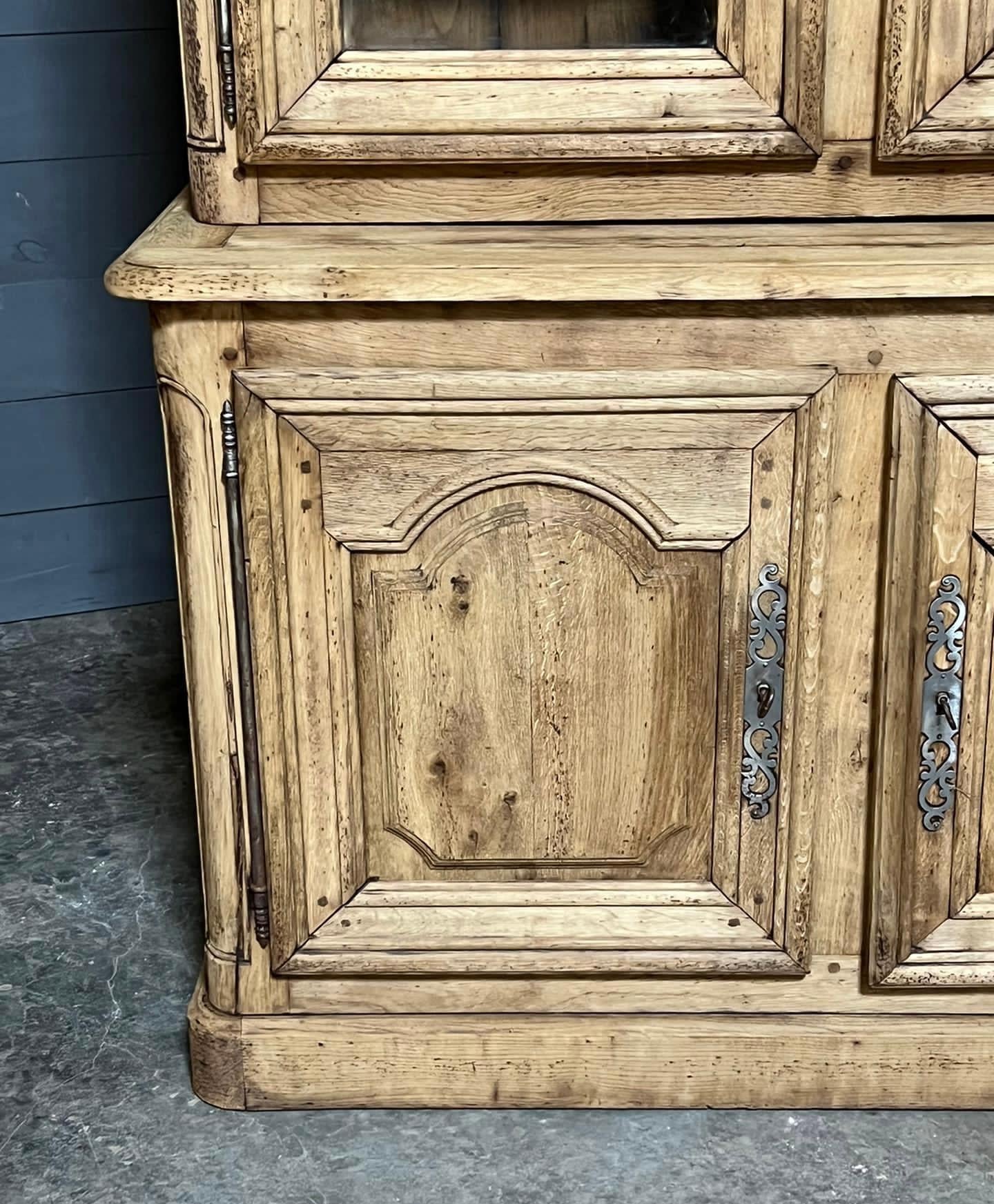 Wonderful French Bleached Oak Library Bookcase  For Sale 5