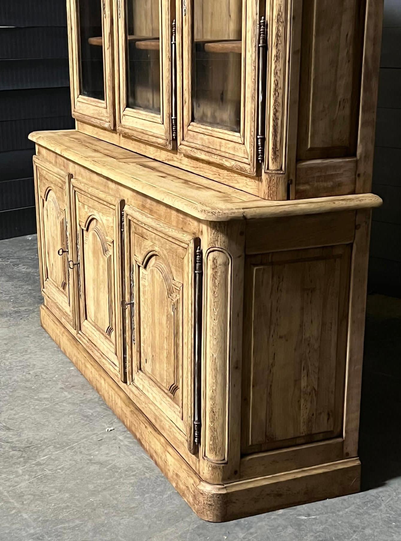 Wonderful French Bleached Oak Library Bookcase  For Sale 7
