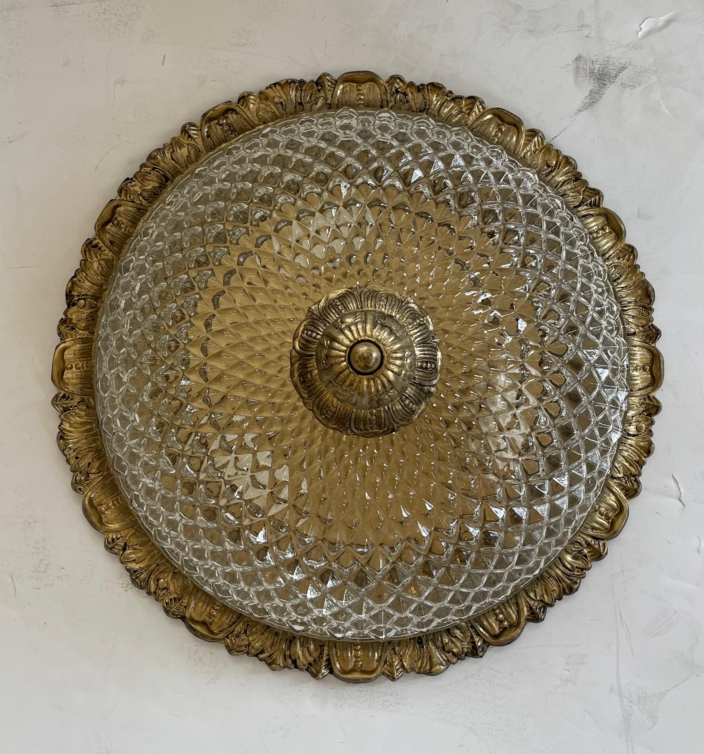 Facetté Merveilleux plafonnier encastré en laiton pressé avec verre diamanté en vente