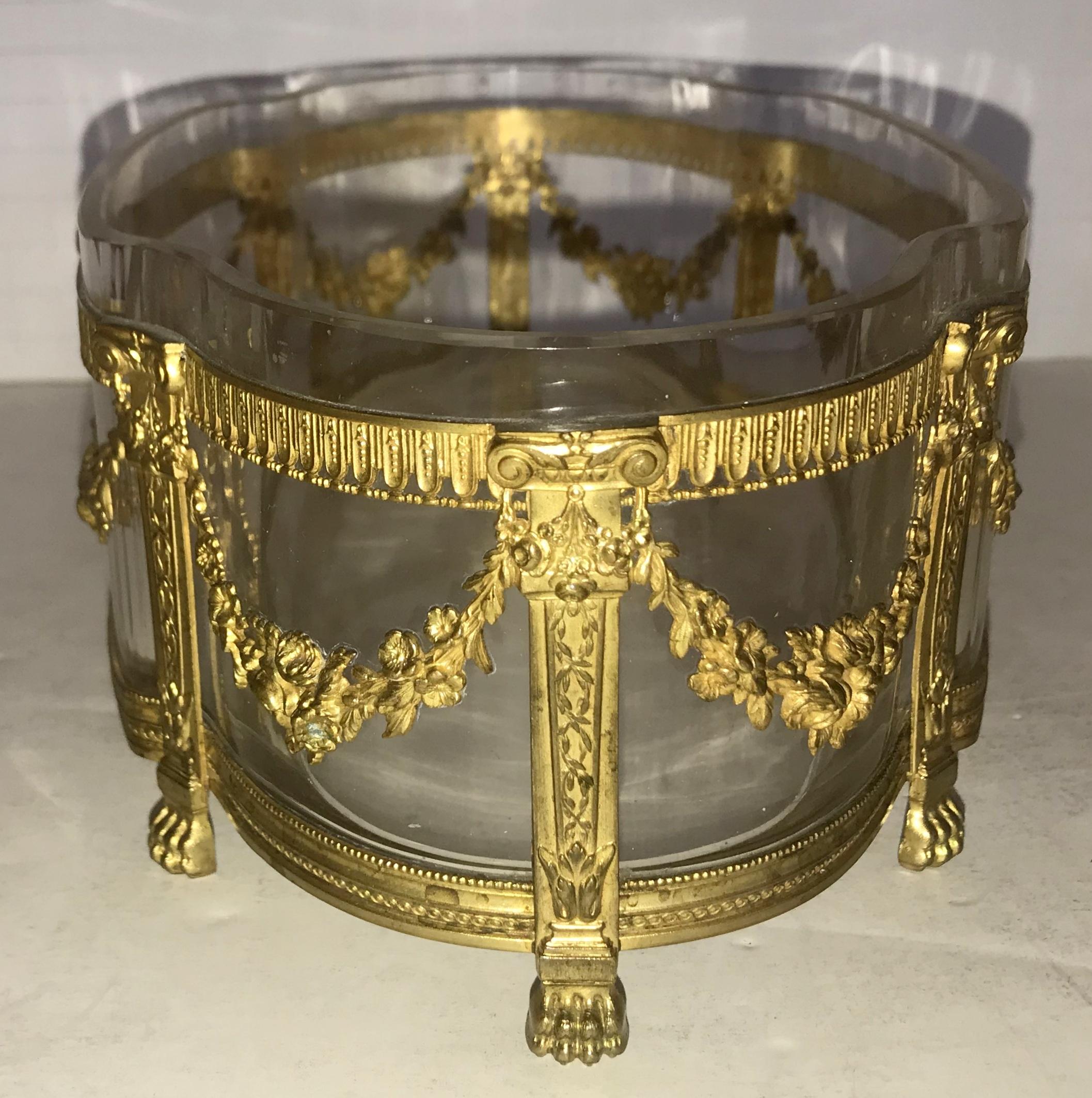Wonderful French Bronze Crystal Oval Centerpiece Wreaths Swags Ormolu Paw Feet In Good Condition In Roslyn, NY