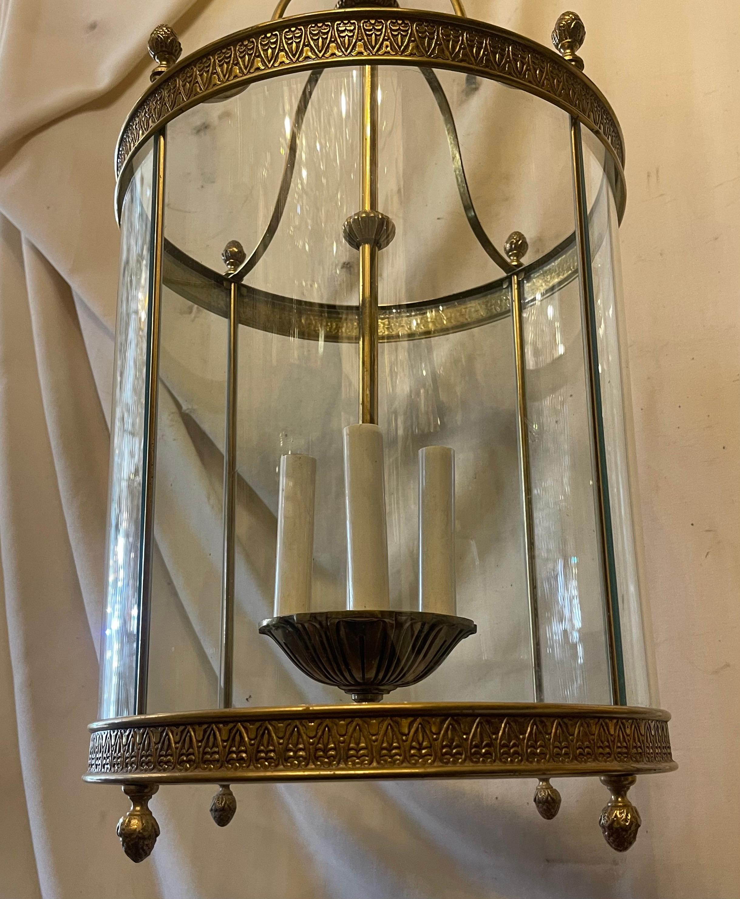 Maravillosa Lámpara Regencia Luis XVI de Bronce Francés Paneles de Cristal Curvados Dorado en venta