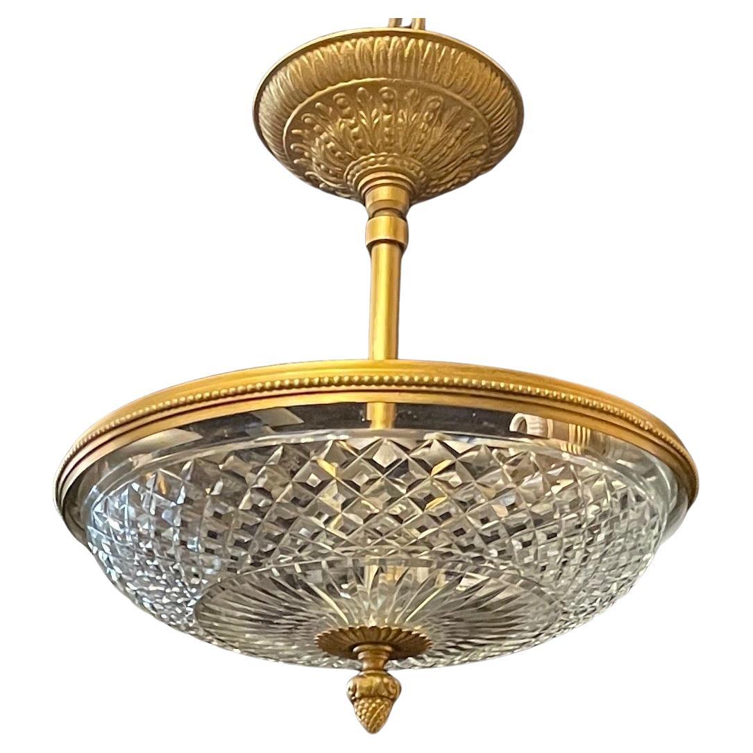 Wunderschöne französische Bronze montiert Diamond Cut Crystal Nestle Semi Flush Fixture im Angebot