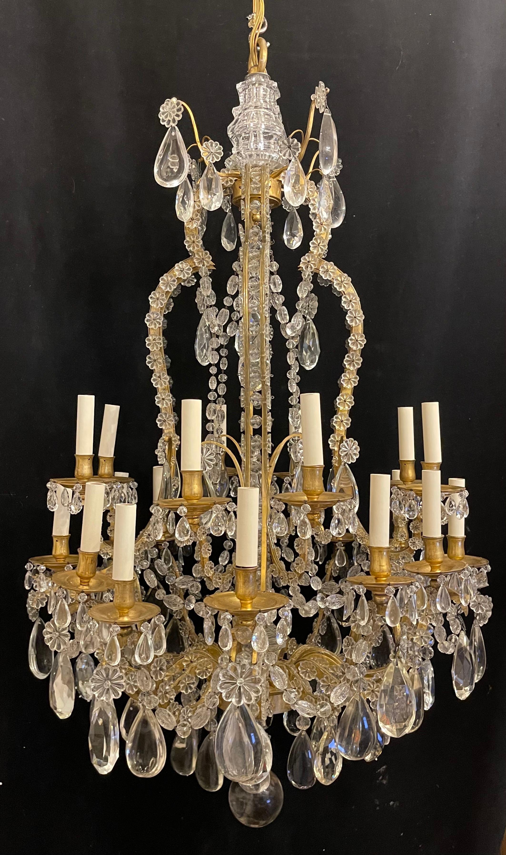 Splendido lampadario francese Dore Bronze Crystal Flower Beaded Swag Bagues Nestle in vendita 1