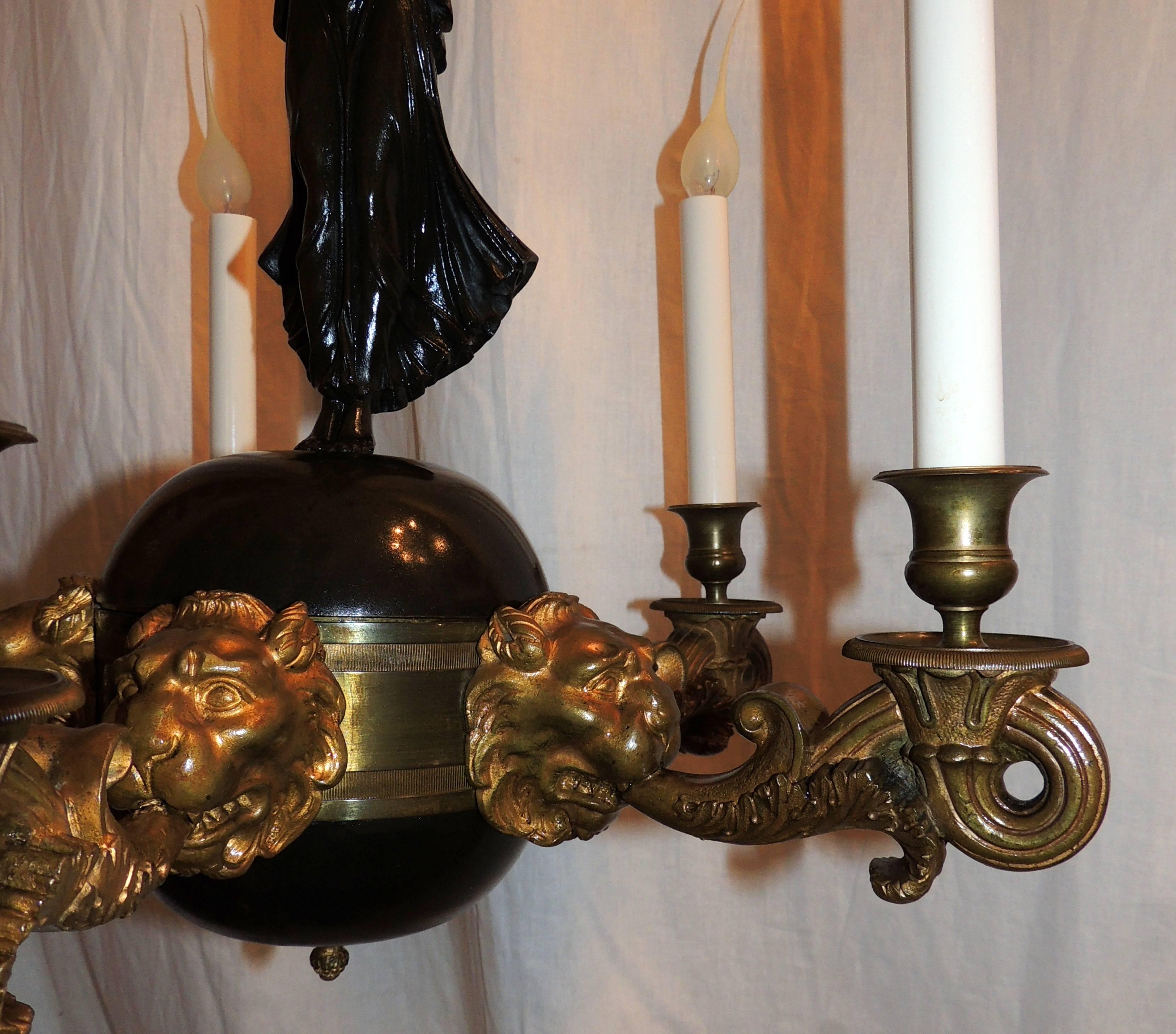 Wonderful French Empire Neoclassical Doré Bronze Patina Figural Lion Chandelier In Good Condition In Roslyn, NY