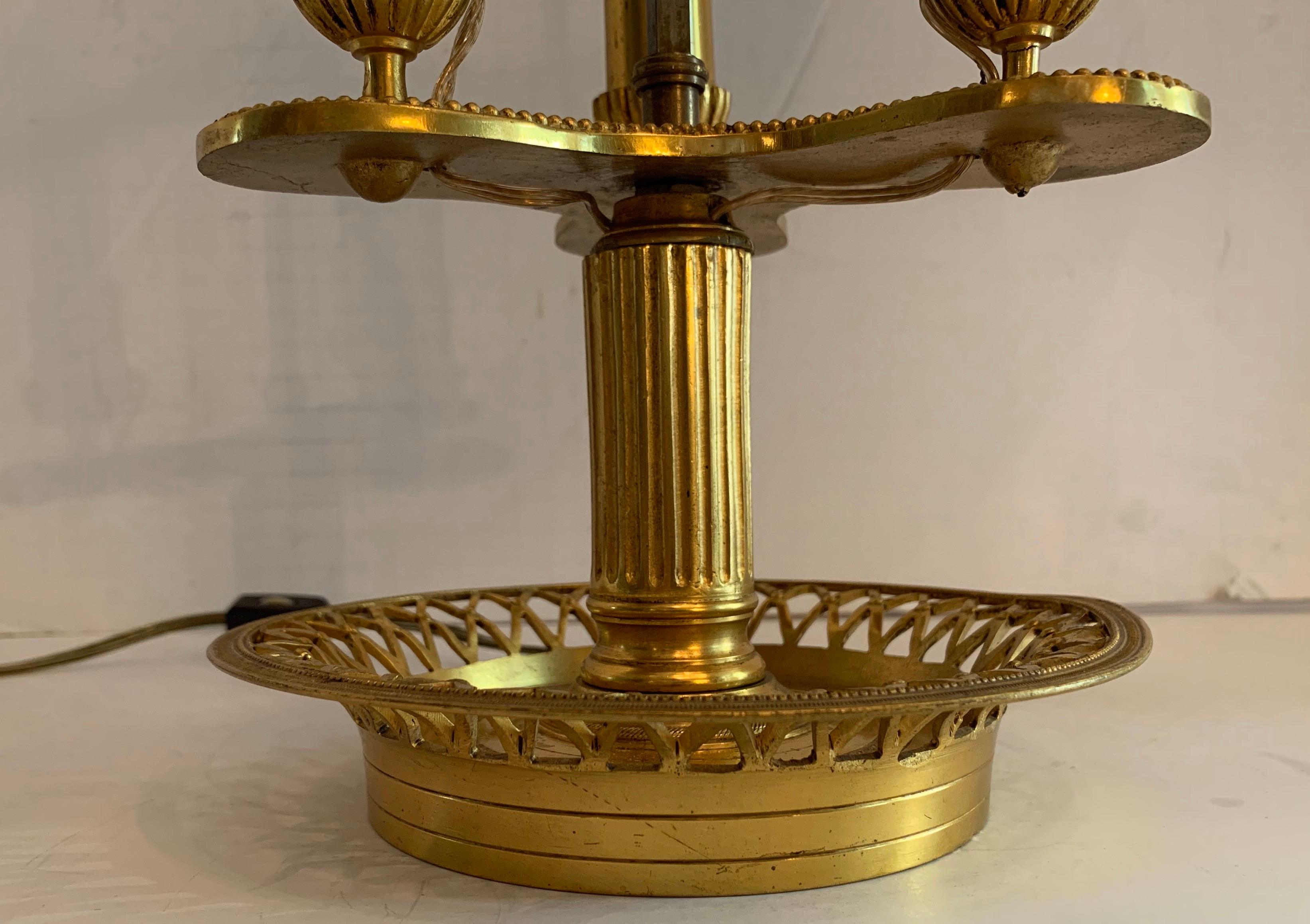 Patiné Merveilleuse lampe Bouillotte Empire français néoclassique Régence en bronze patiné en vente