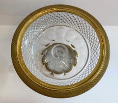 Wunderschöne französische Baccarat-Kompottschale aus vergoldeter Bronze und geschliffenem Kristall mit Goldbronze-Sockel