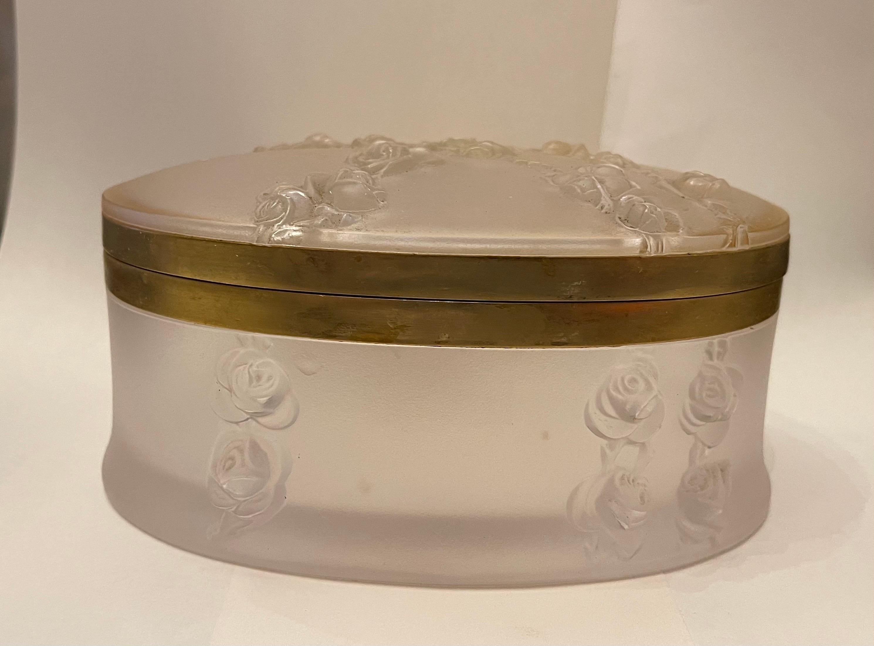 Wonderful French Lalique Coppelia Crystal Rose Garland Brass Dresser Jewelry Box For Sale 1