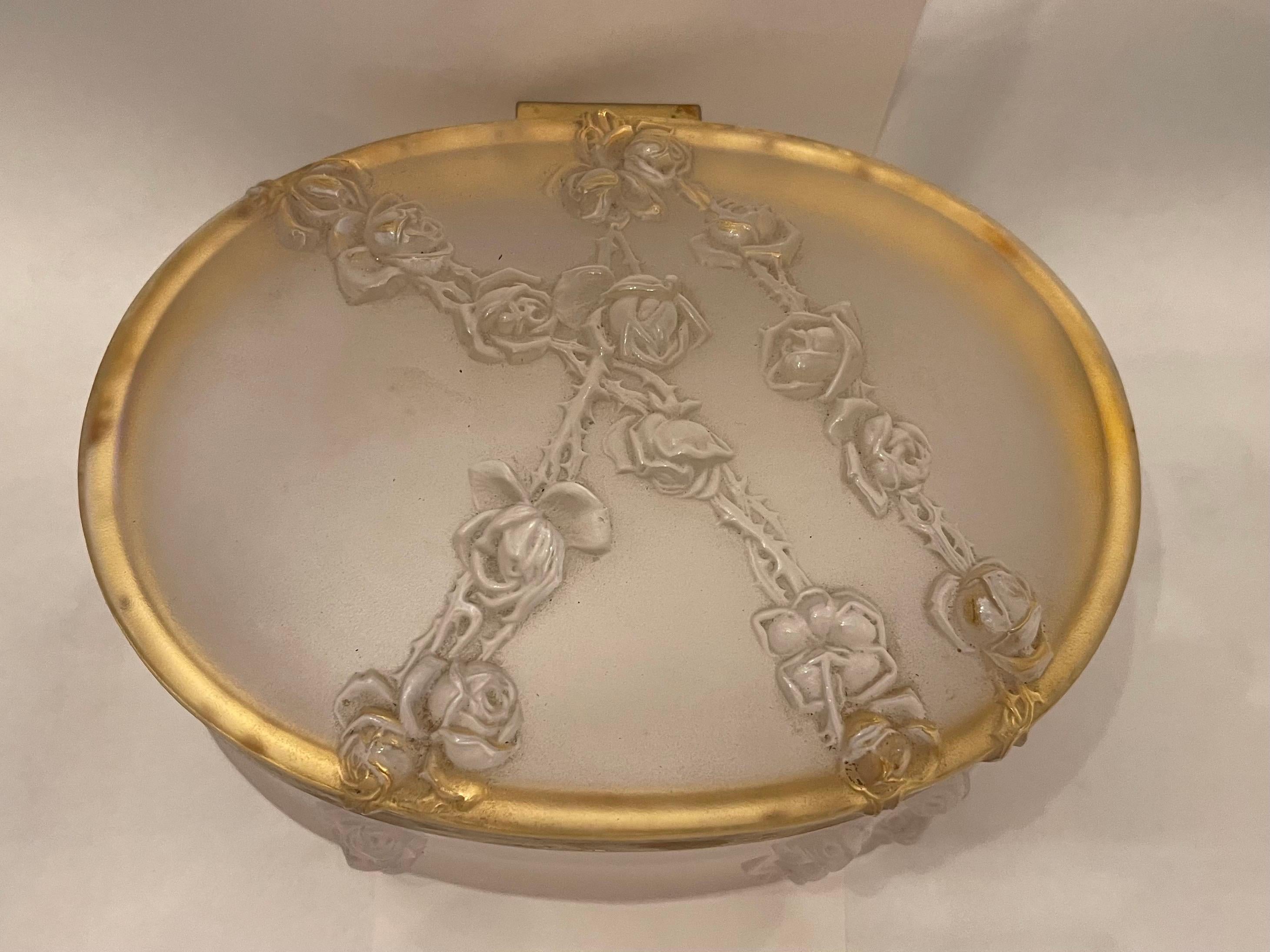 Wonderful French Lalique Coppelia Crystal Rose Garland Brass Dresser Jewelry Box For Sale 3