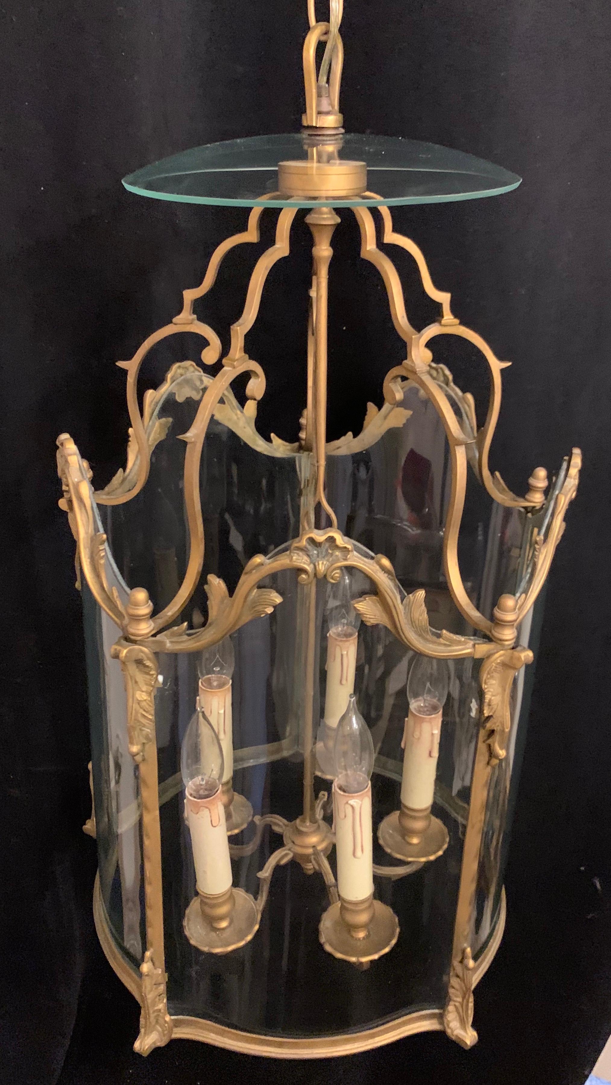 Wonderful French Louis XVI Gilt Bronze and Curved Panel Glass Lantern Fixture In Good Condition For Sale In Roslyn, NY