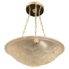 Merveilleux luminaire Art déco français du milieu du siècle en forme de bol en verre et en nickel poli