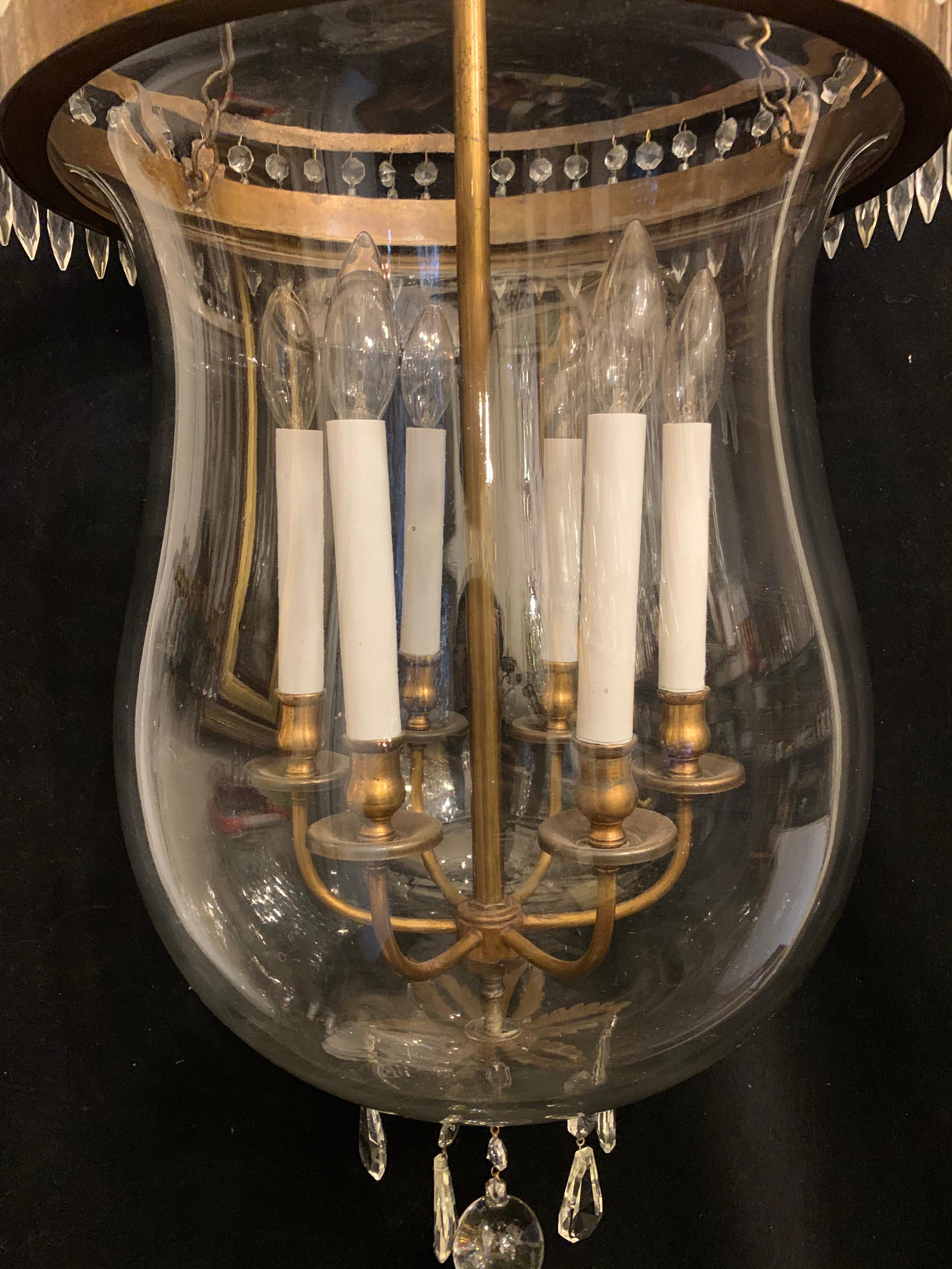 Wunderschöne französische neoklassische große Empire-Bronze-Kristall-Glockenglas-Laterne im Zustand „Gut“ im Angebot in Roslyn, NY