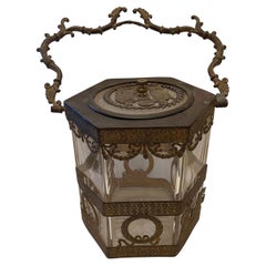 Merveilleuse boîte à bijoux à jarre Baccarat en bronze monté sur bronze et bronze doré