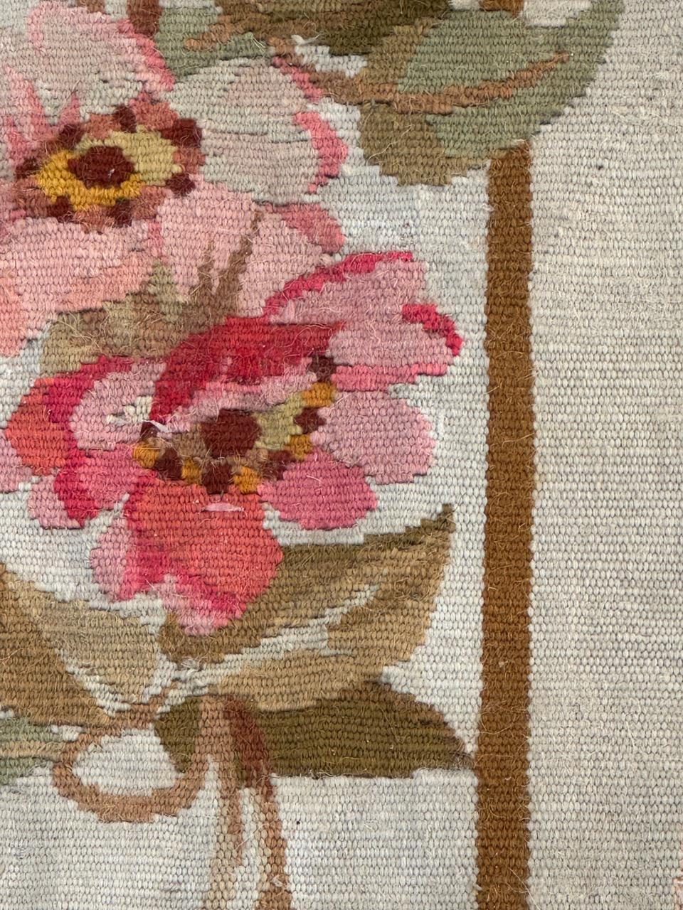 Wunderschöner französischer Valance Aubusson-Wandteppich im Angebot 4