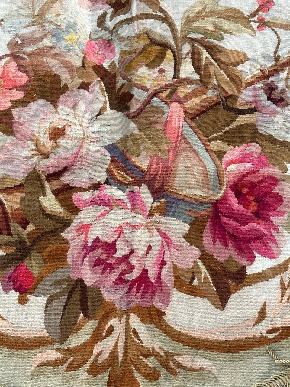 Wunderschöner französischer Valance Aubusson-Wandteppich (19. Jahrhundert) im Angebot