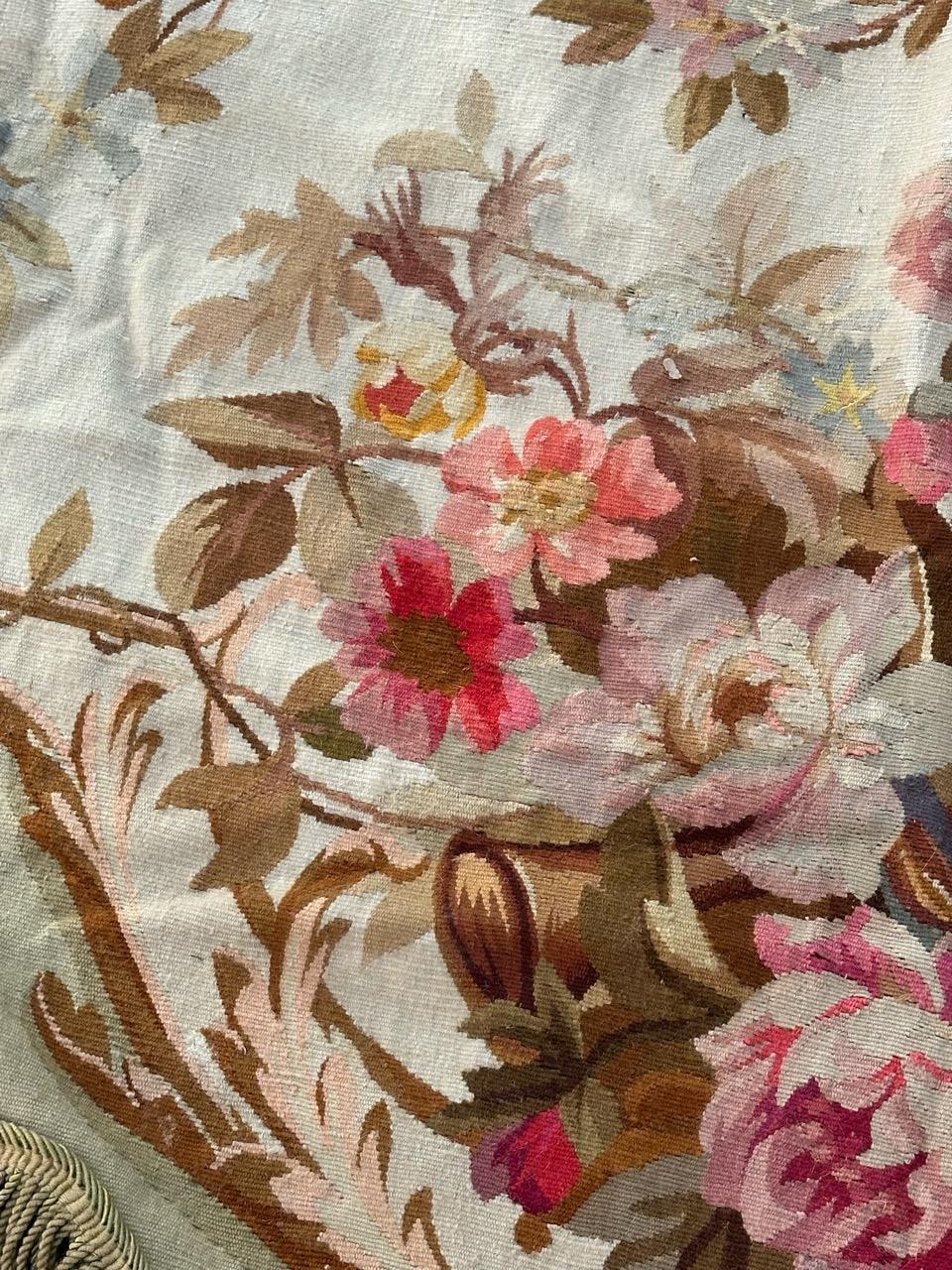 Wunderschöner französischer Valance Aubusson-Wandteppich (Wolle) im Angebot