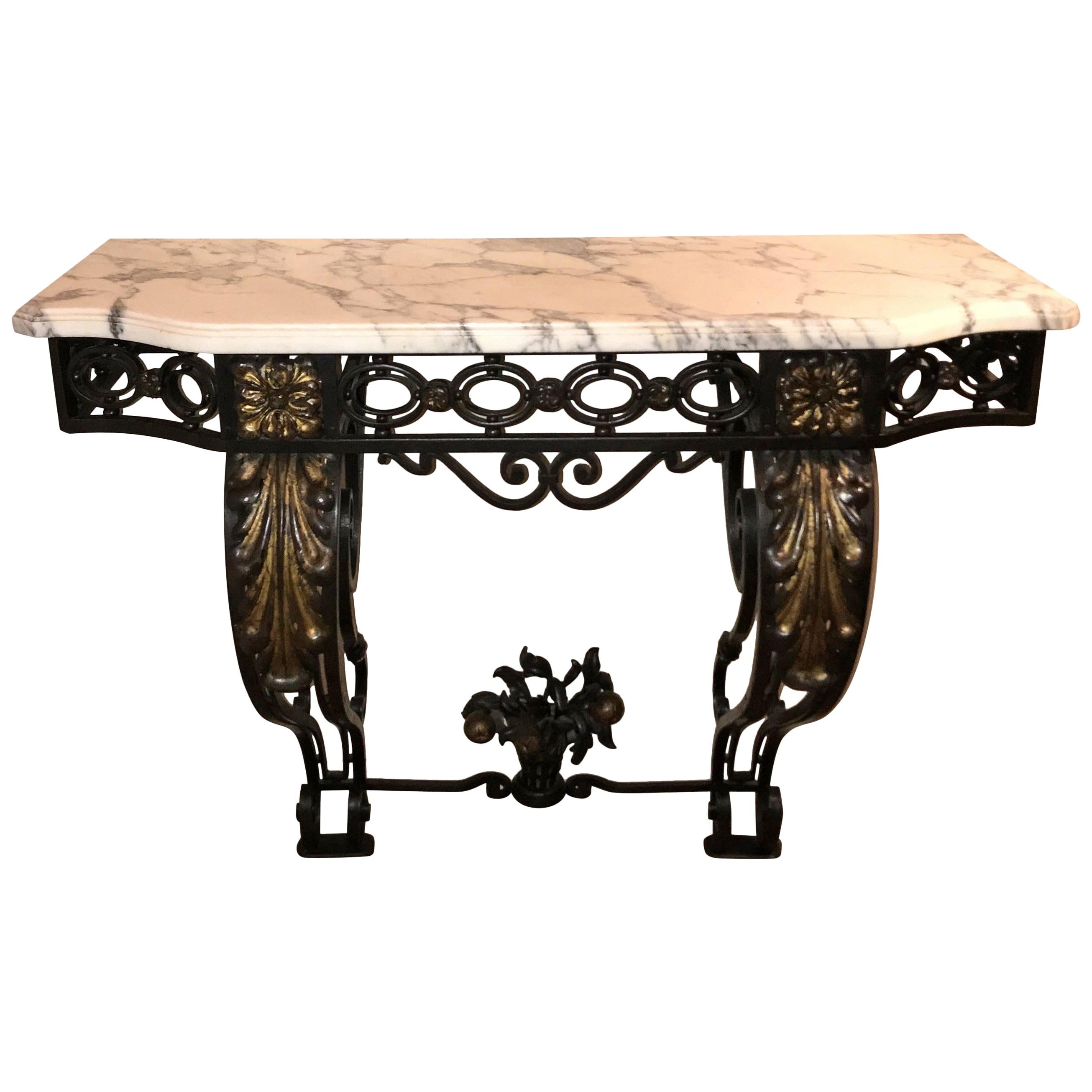 Merveilleuse table console baroque française en fer forgé doré à plateau en marbre Louis XV