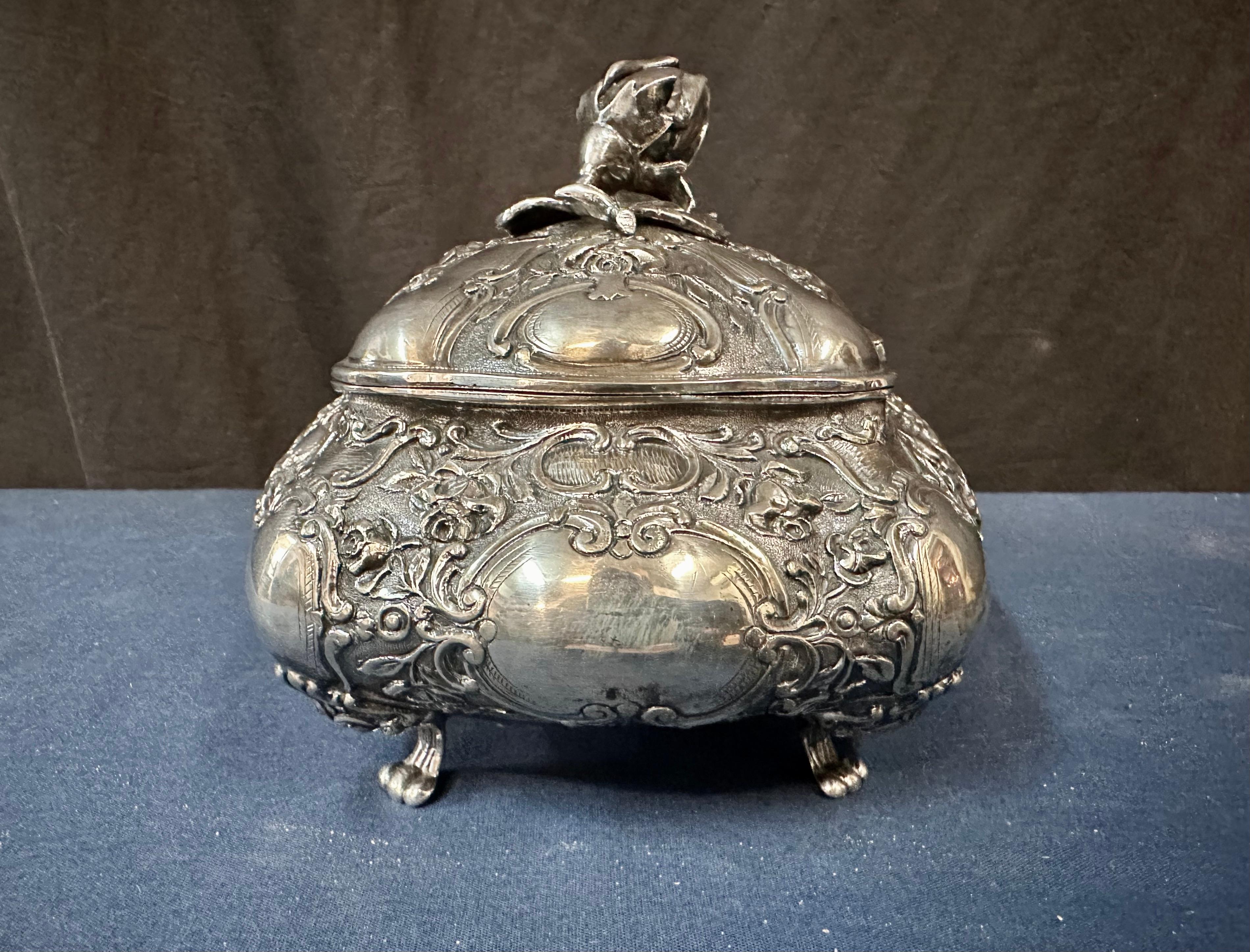 Maravillosa caja de té alemana de plata 800 Art Nouveau en venta