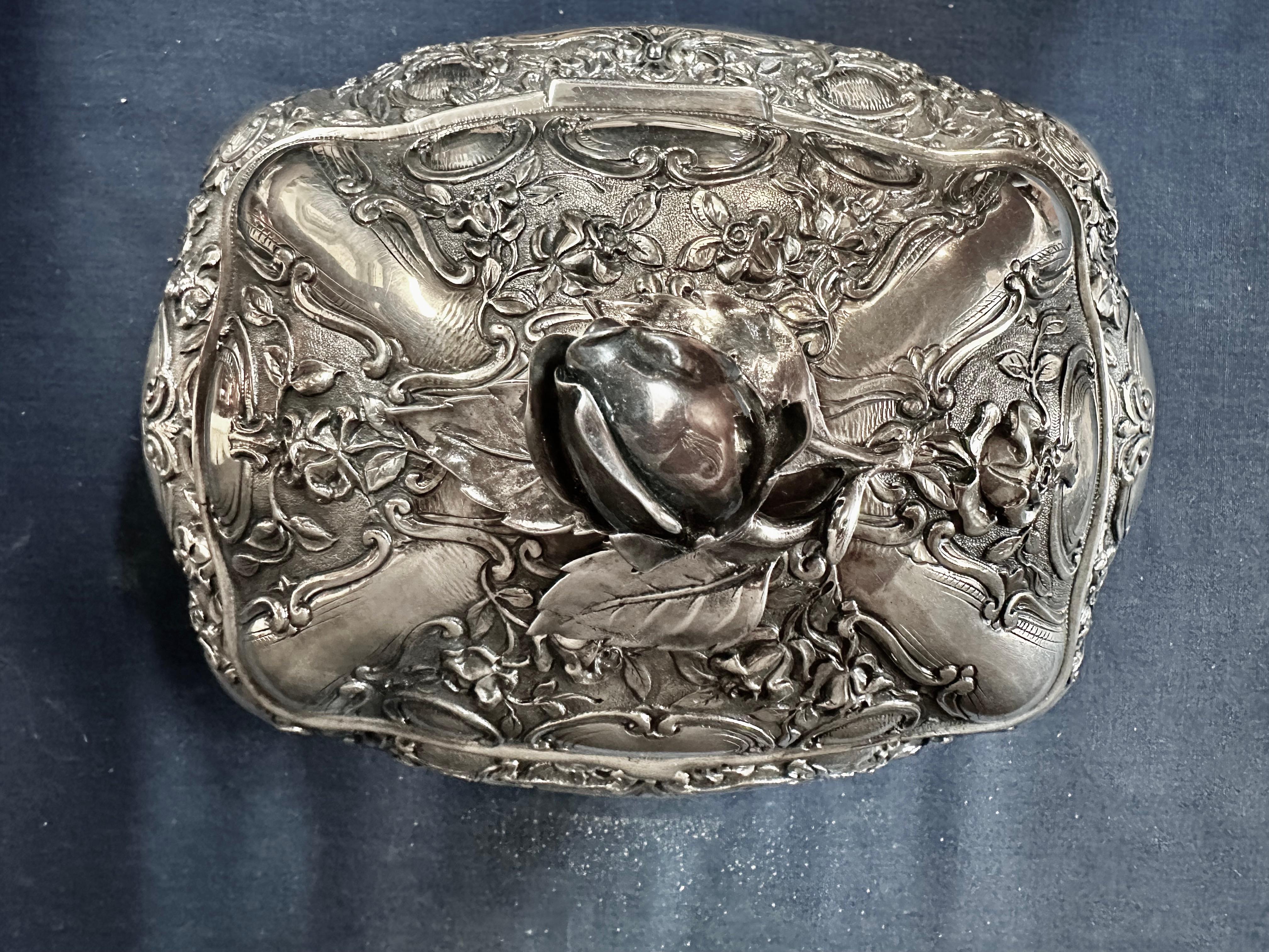 Maravillosa caja de té alemana de plata 800 en Bueno estado para la venta en Bronx, NY