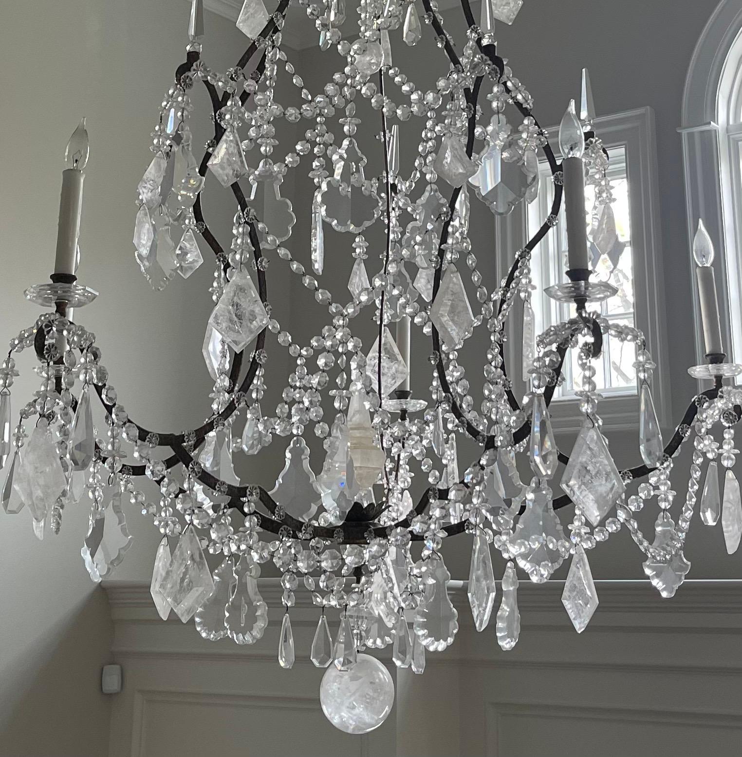 Meraviglioso lampadario Baguès Rock Crystal Swag Large Jansen in oro e argento In condizioni buone in vendita a Roslyn, NY