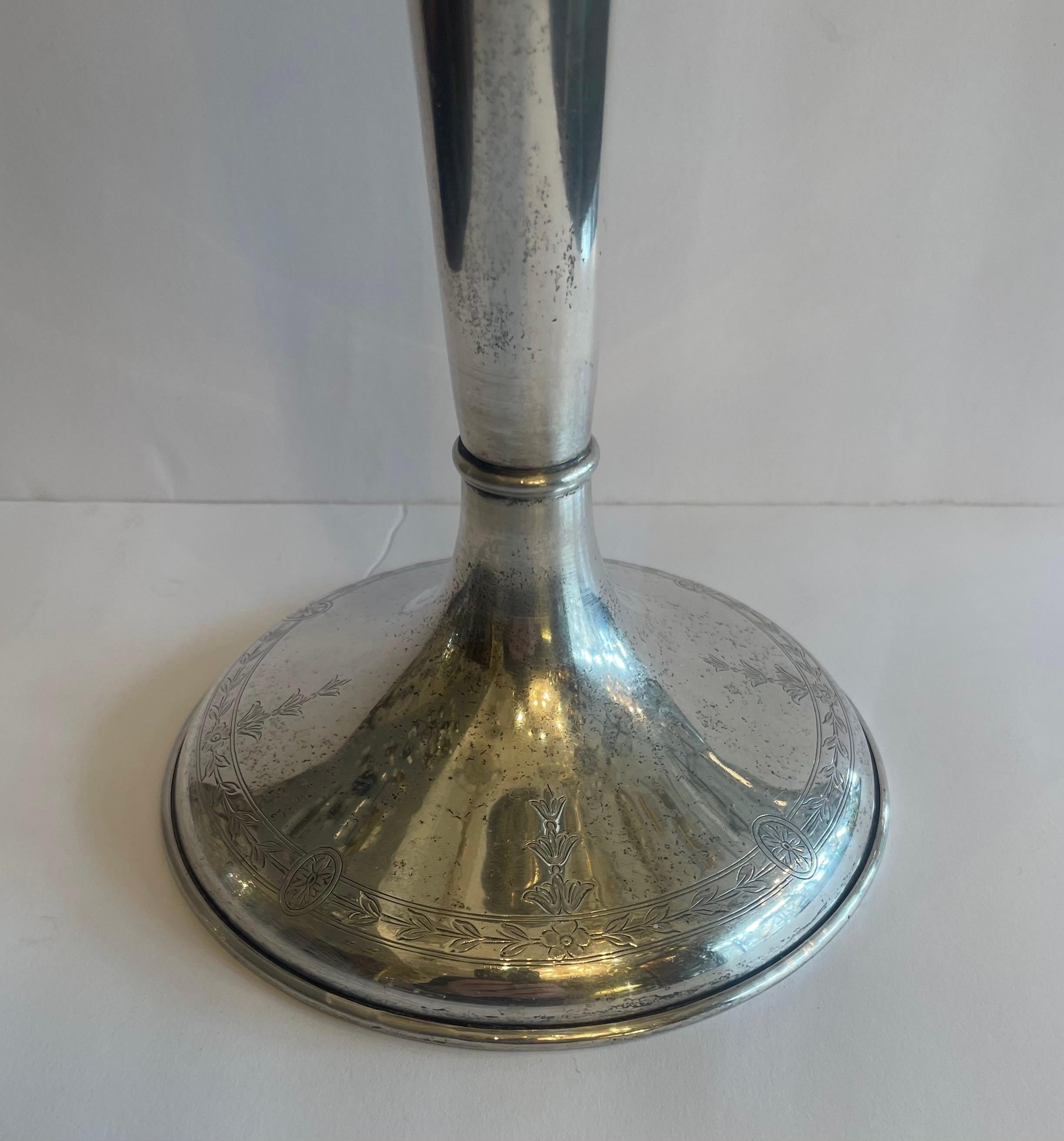 Argento 925 Meraviglioso vaso a tromba con volant di Gorham in argento sterling inciso di grandi dimensioni in vendita
