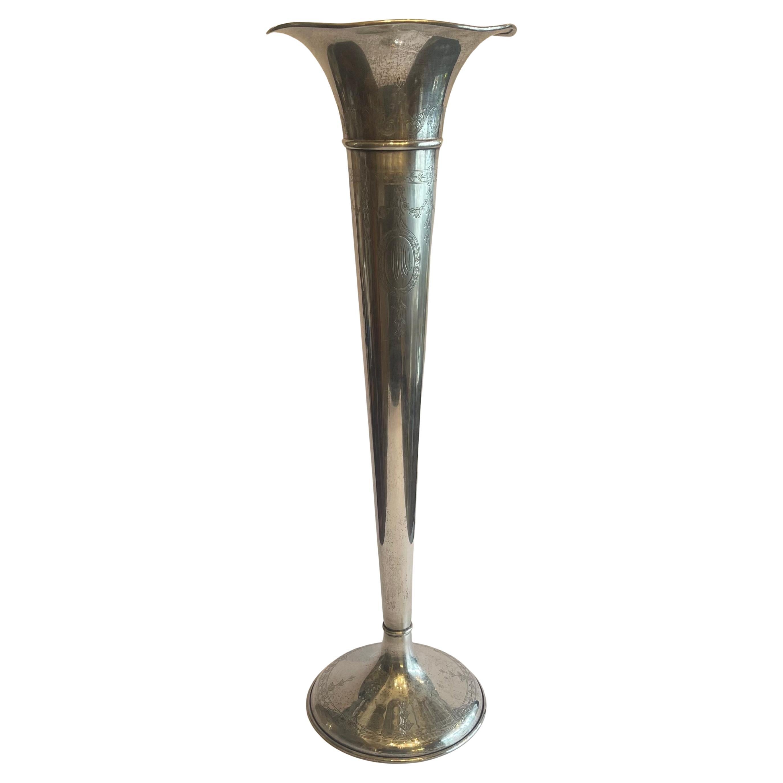 Wunderschöne Gorham Große geätzte beeindruckende Trompetenvase mit Rüschen aus Sterlingsilber