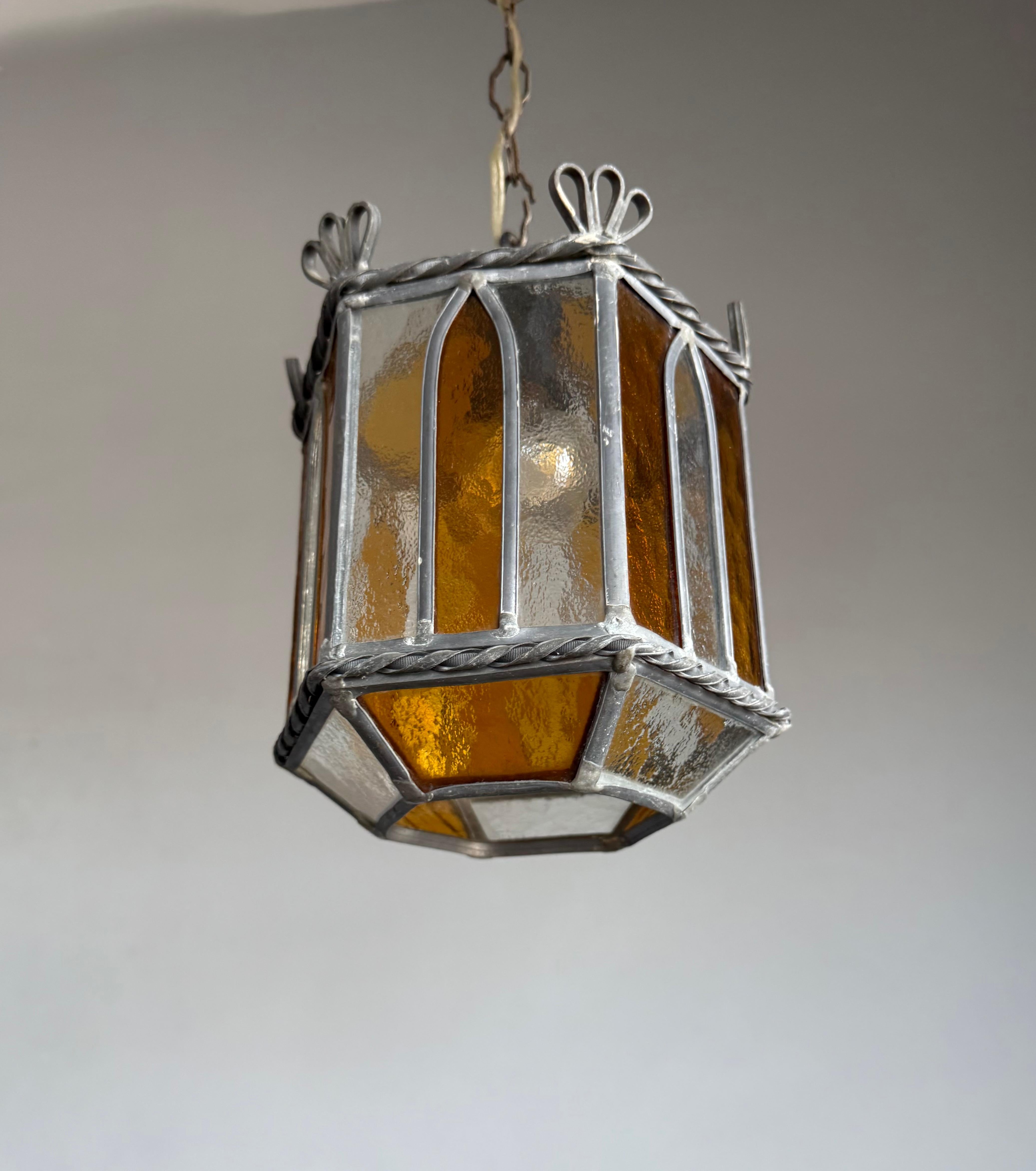 Wonderful Handcrafted Stained Glass Gothic Revival Pendant with Geometric Design In Excellent Condition For Sale In Lisse, NL
