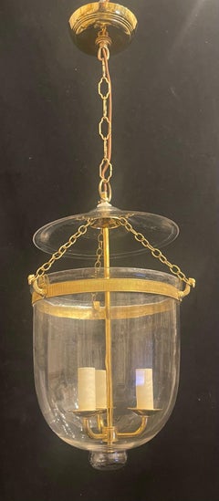 Wunderschöne Hector Finch Tempel-Glockenglas-Glockenglas-Leuchte aus Messing mit 3 Lichtern