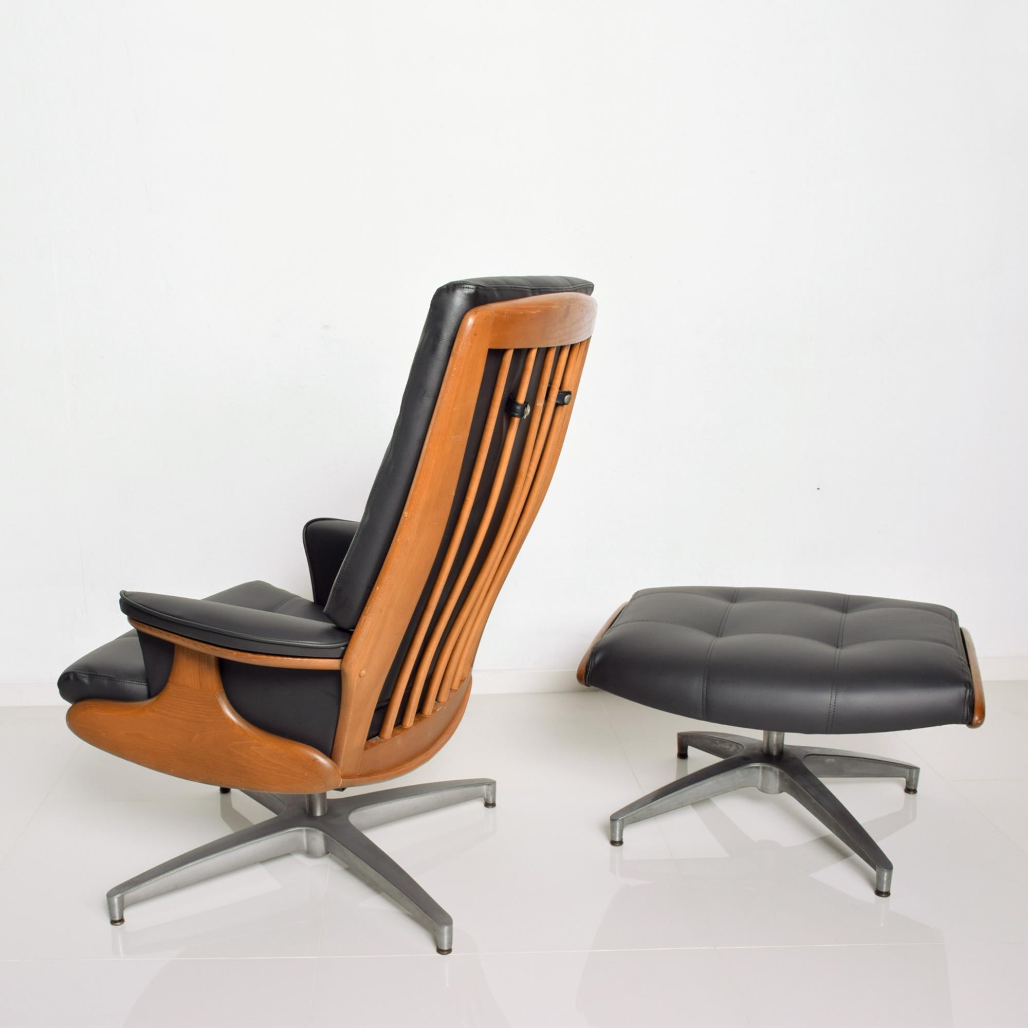 Mid-Century Modern 1960s Wonderful Heywood Wakefield Teak Leather Rocker Lounge Chair & Ottoman