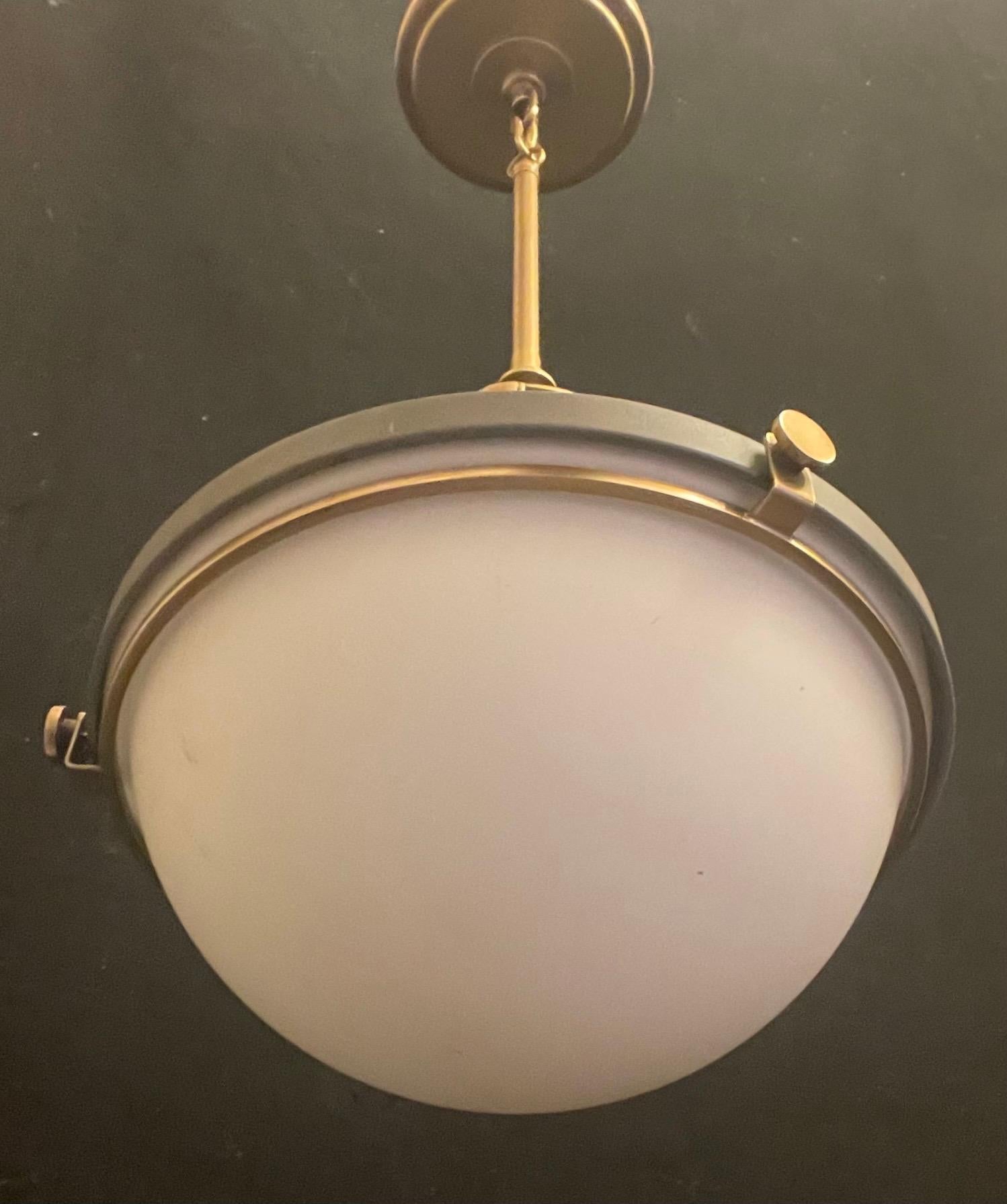 Wonderful Hinkley Lighting Fletcher Pendant Aged Zinc Brass Glass Light Fixture For Sale 2