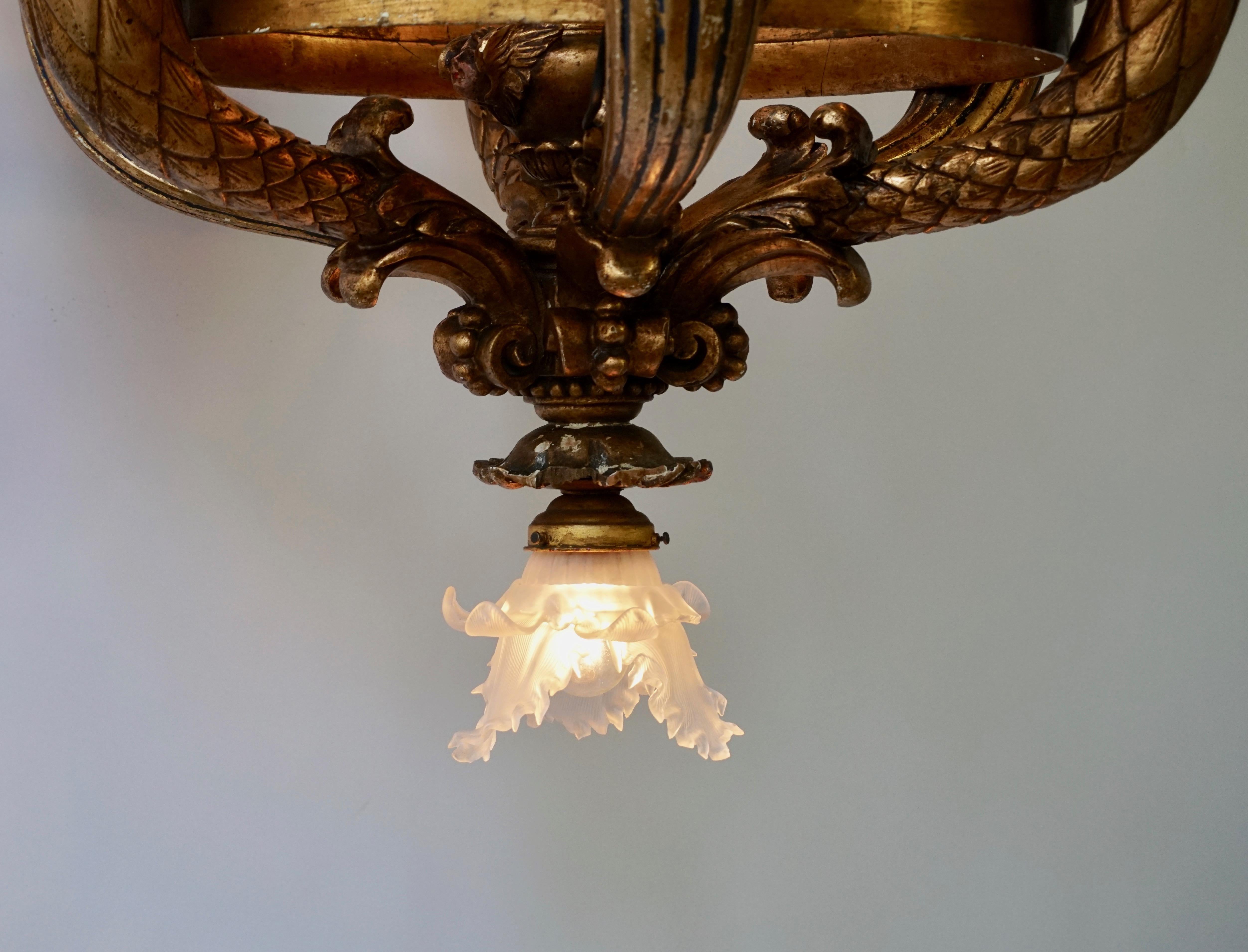 Wonderful Italian Giltwood Cherubs Putti and Painted Fruit Torch Chandelier For Sale 14