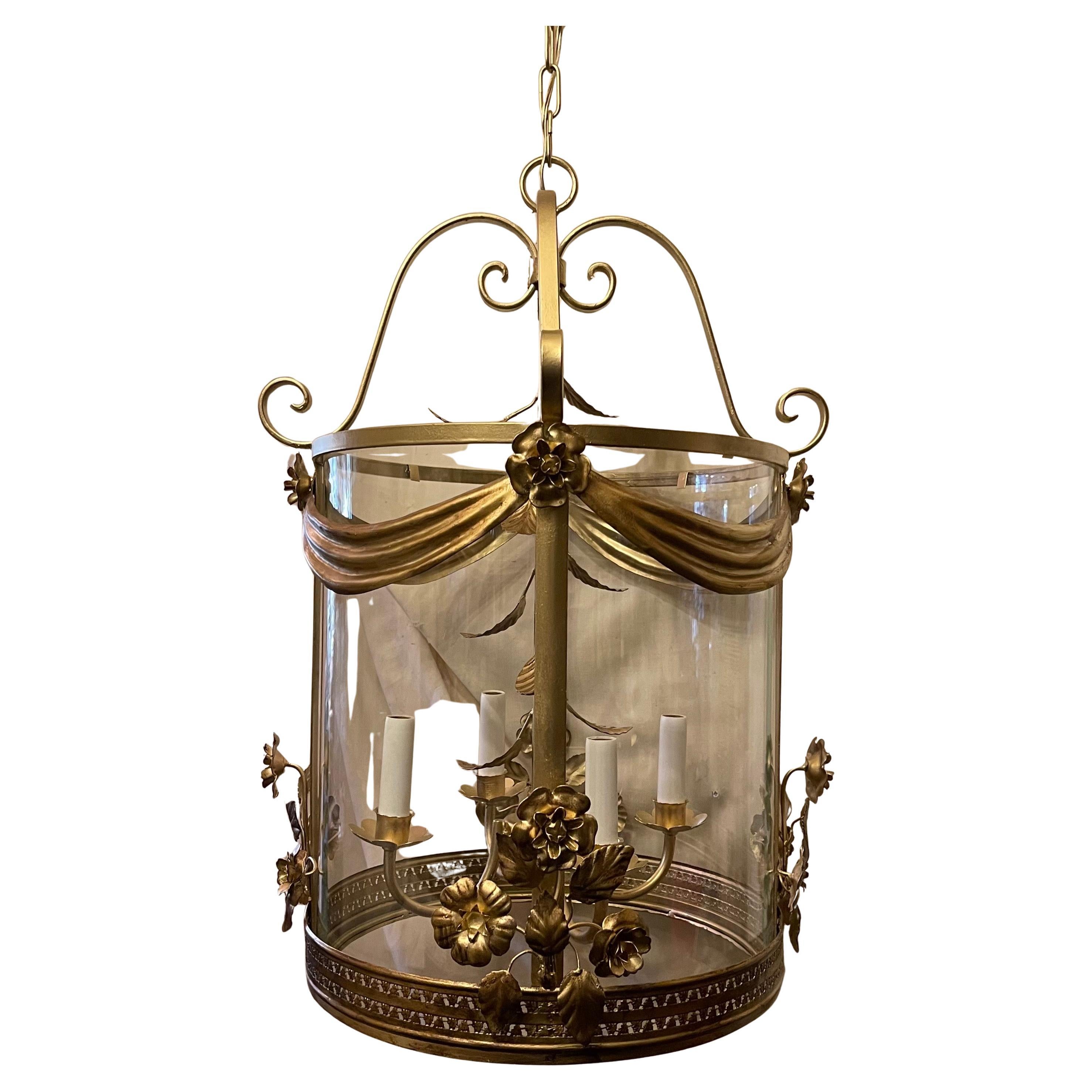 Maravilloso farol italiano grande de oro dorado Tole Swag Ramo de flores Light Fixture en venta