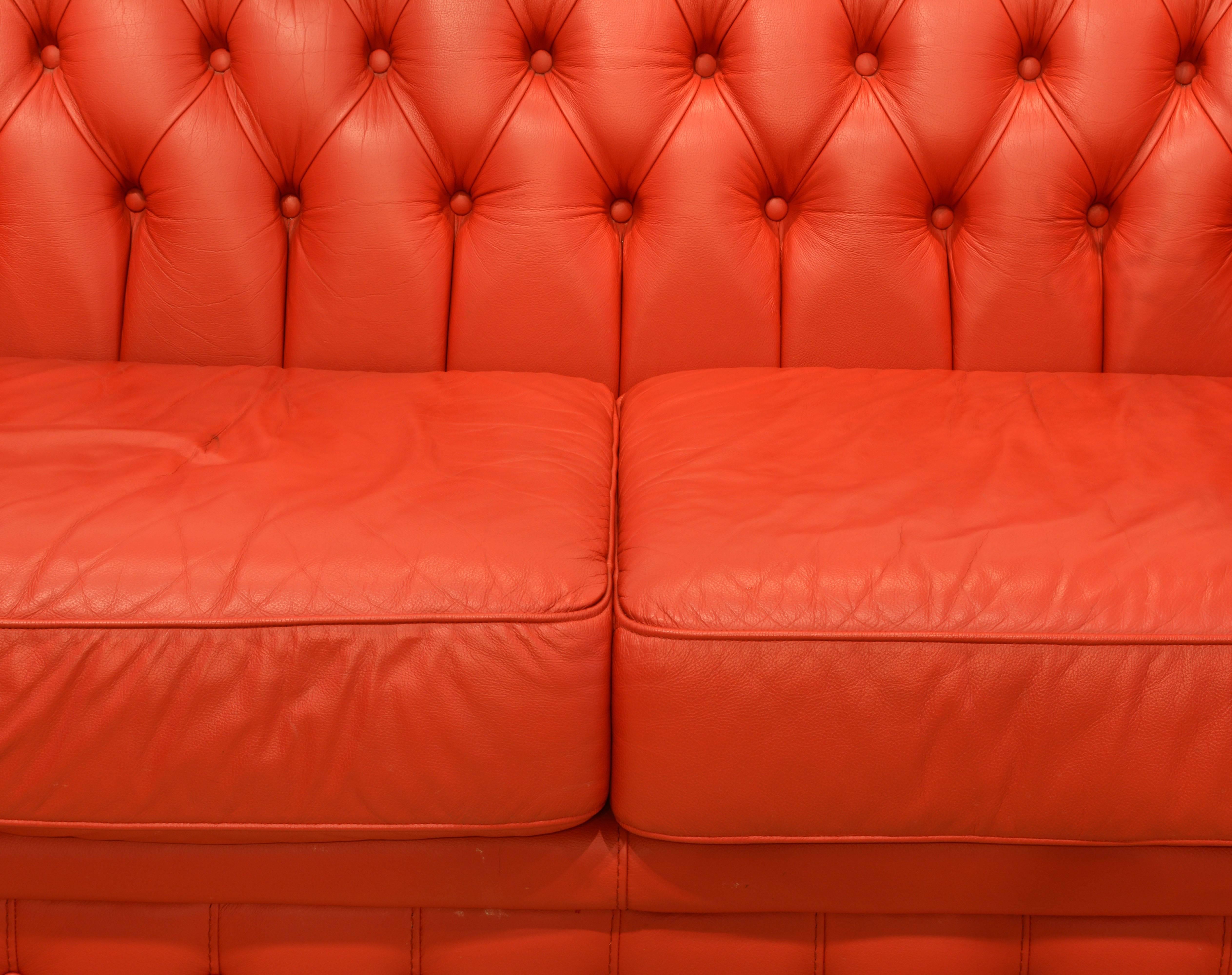 Wonderful Italian Red Leather Chesterfield Sofa in the Style of Poltrona Frau 1