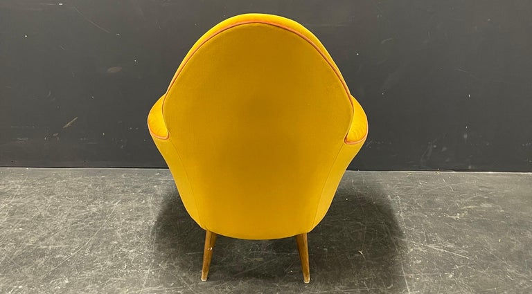 Wonderful Italien Lounge Chair For Sale 4