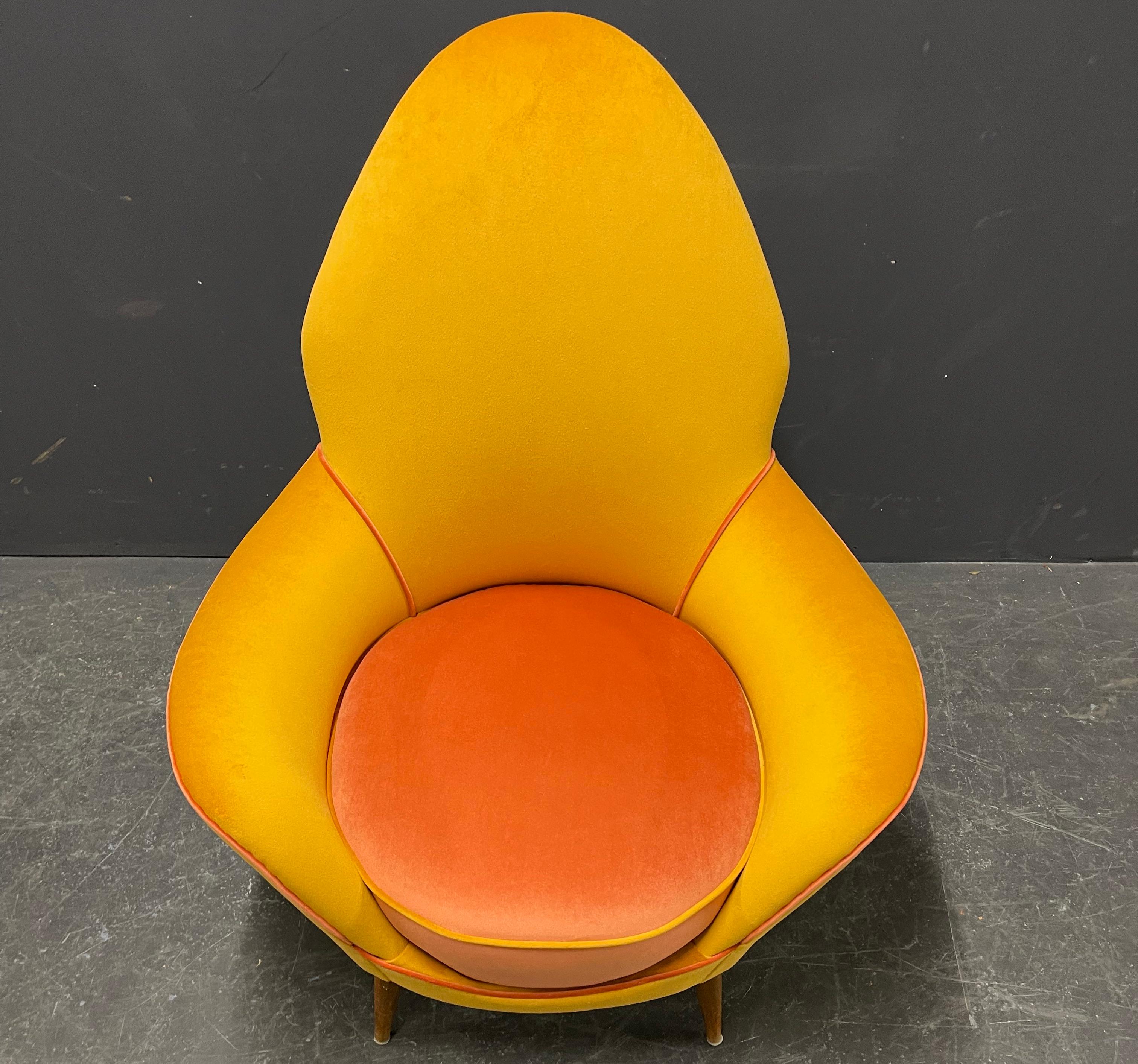 Wunderschöner Italien Lounge Chair (Italienisch) im Angebot