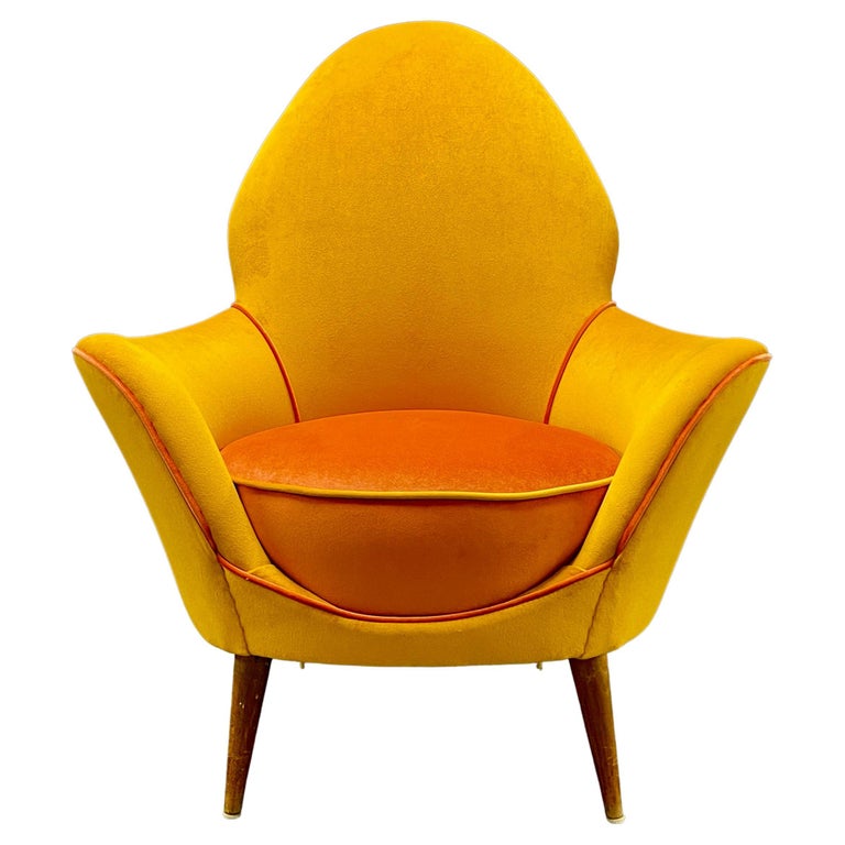 Wonderful Italien Lounge Chair For Sale