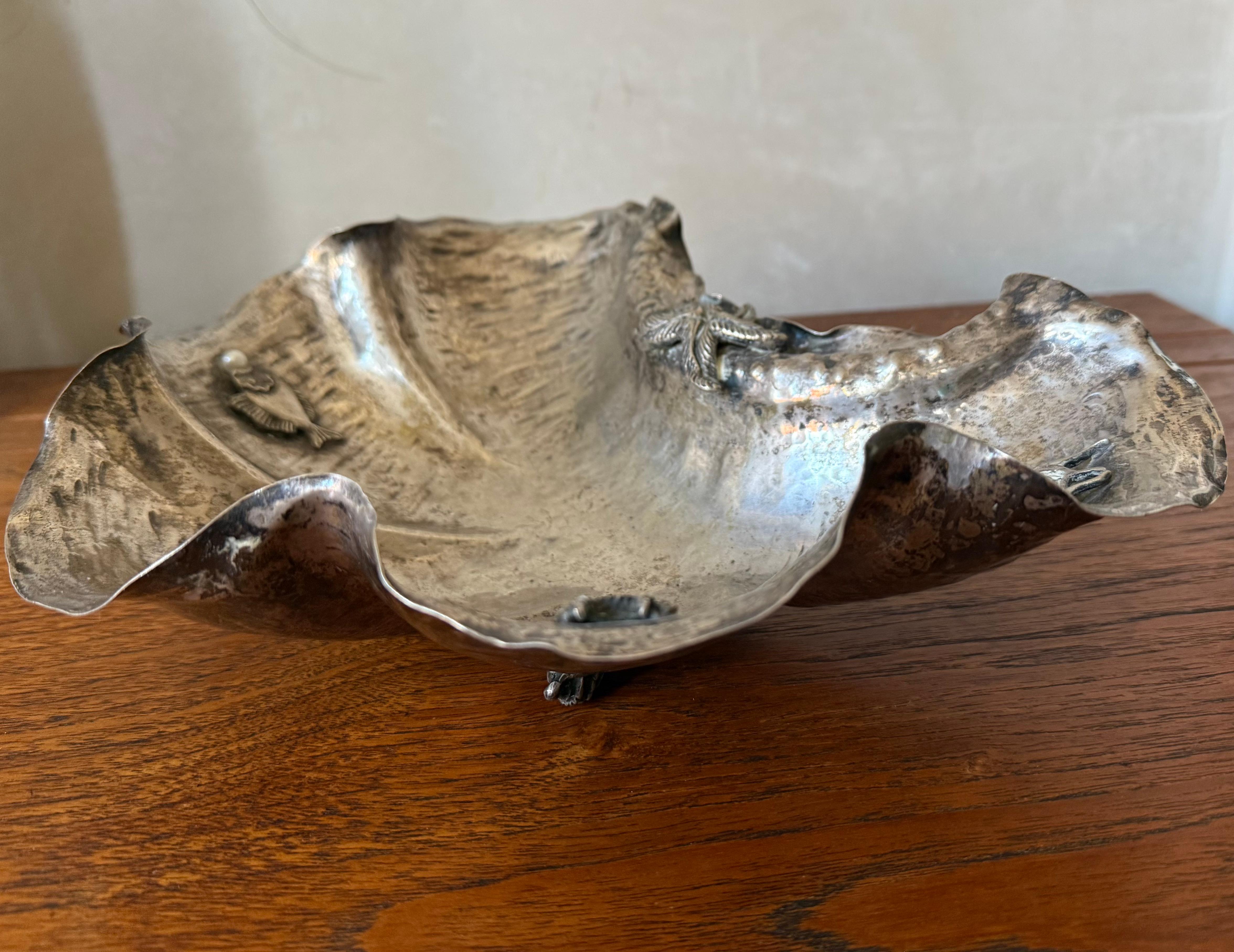 maravilloso cuenco italiano de plata con decoración marina en venta 4