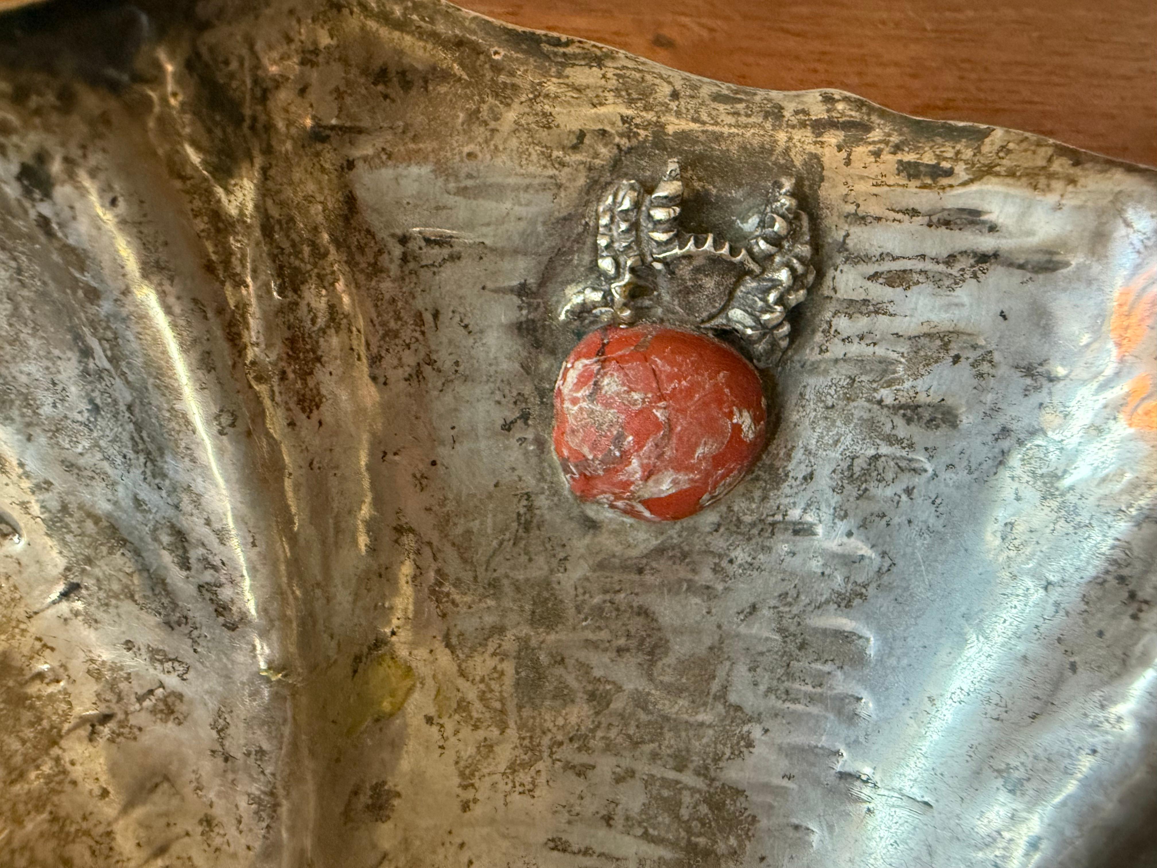 maravilloso cuenco italiano de plata con decoración marina Italiano en venta