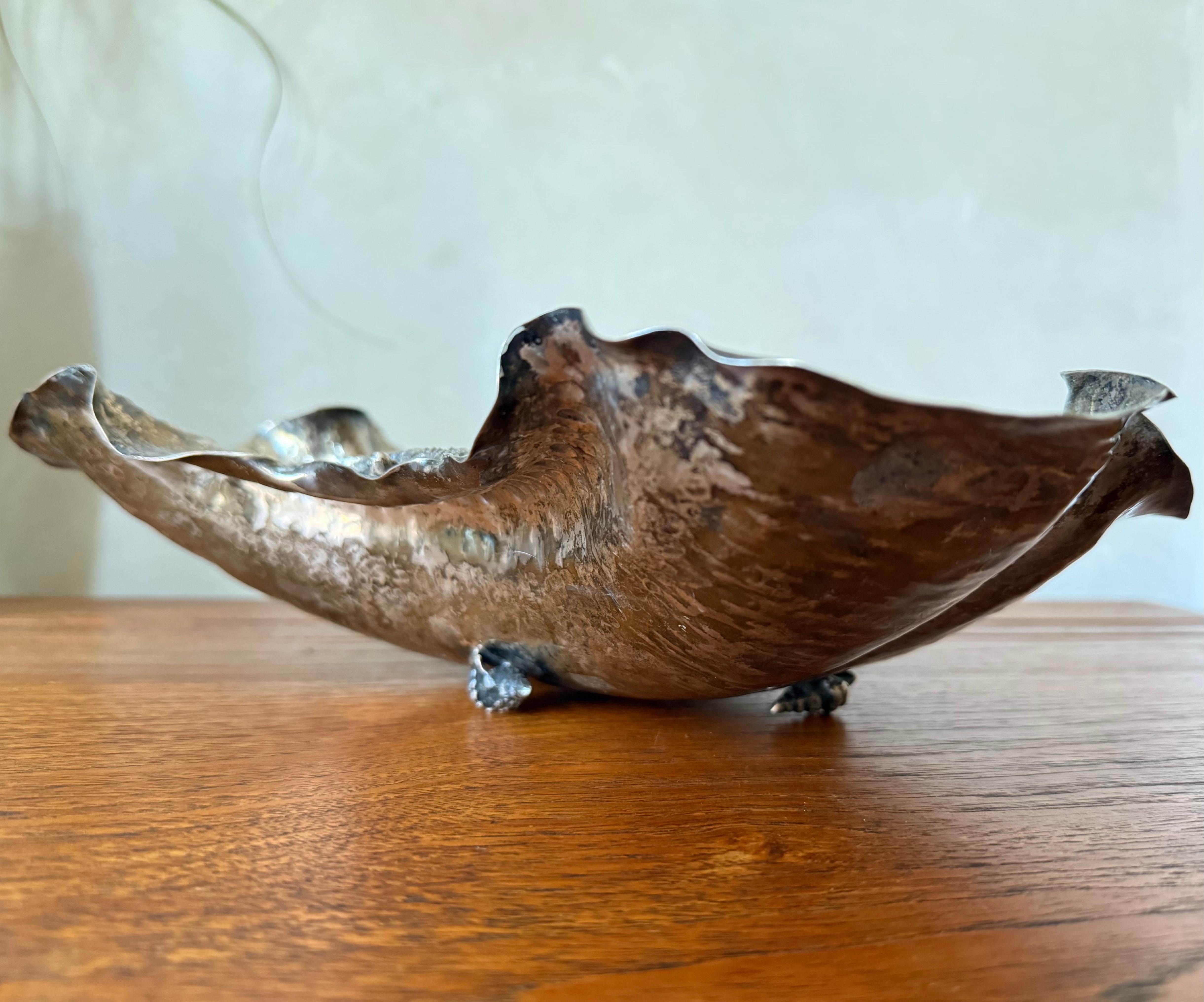 maravilloso cuenco italiano de plata con decoración marina en venta 1