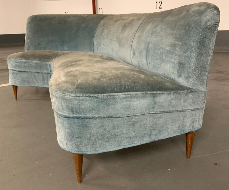 Wonderful Italien Sofa Attributed To Gio Ponti For Sale At 1stdibs