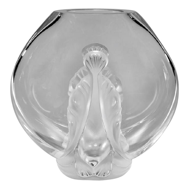 Merveilleux vase en cristal ovale en forme de poisson Garance de Lalique France Art Glass Centerpiece