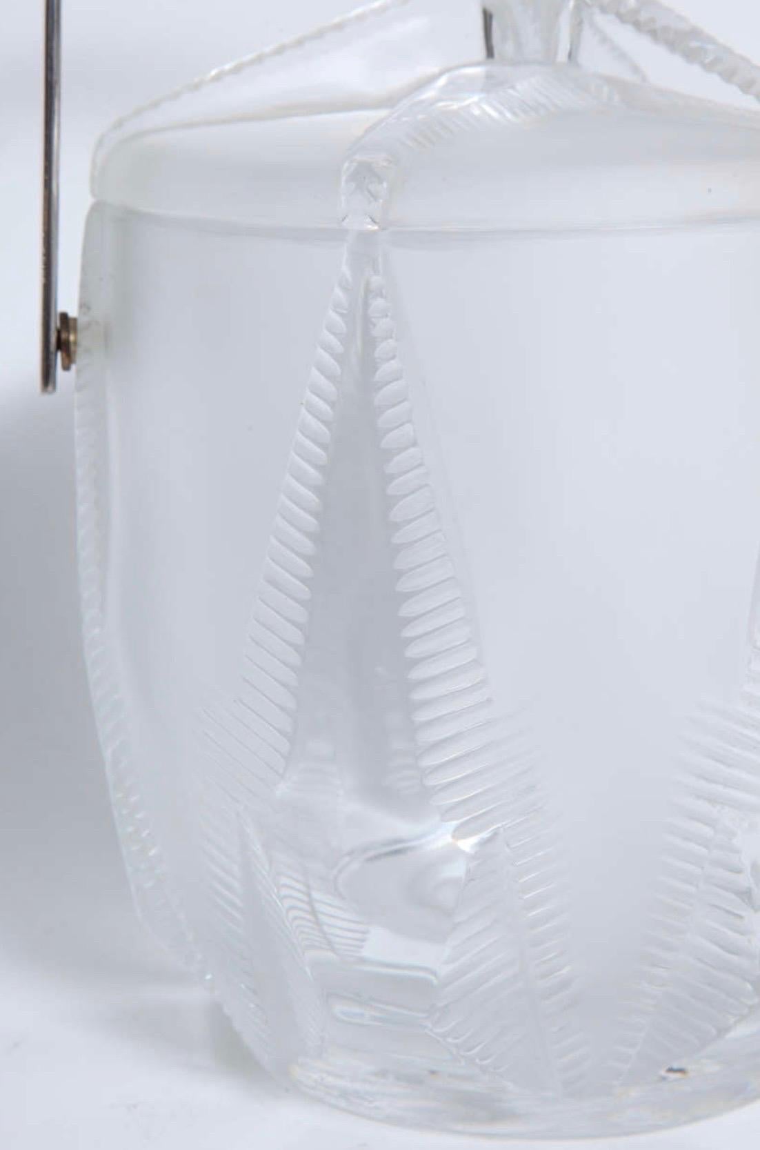 Art déco Merveilleux seau à glace en forme d'étoile de mer Lalique France Refroidisseur à champagne et à vin élégant verre en vente