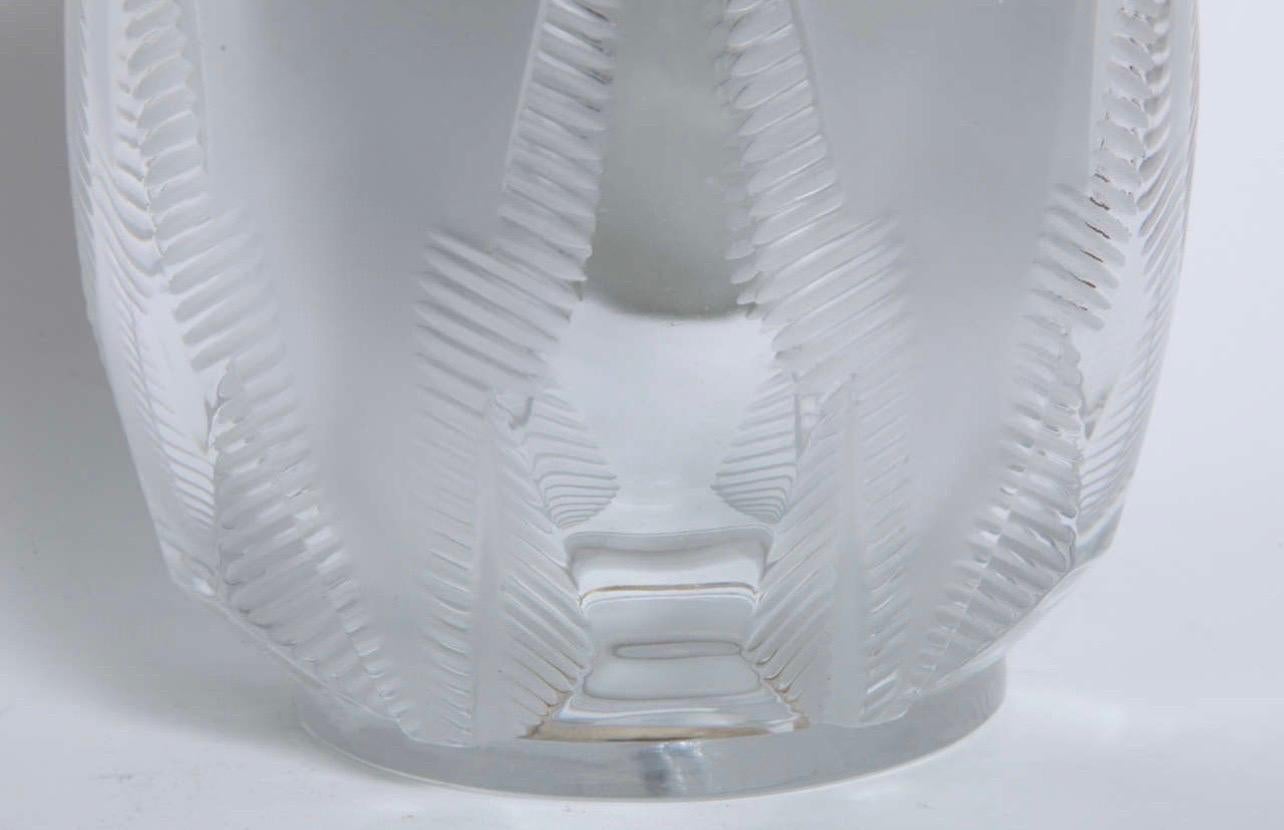 Wunderschöner Seestern-Eiskübel aus Lalique, Frankreich, Champagner- und Weinkühler, Elegantes Glas im Zustand „Gut“ im Angebot in Roslyn, NY