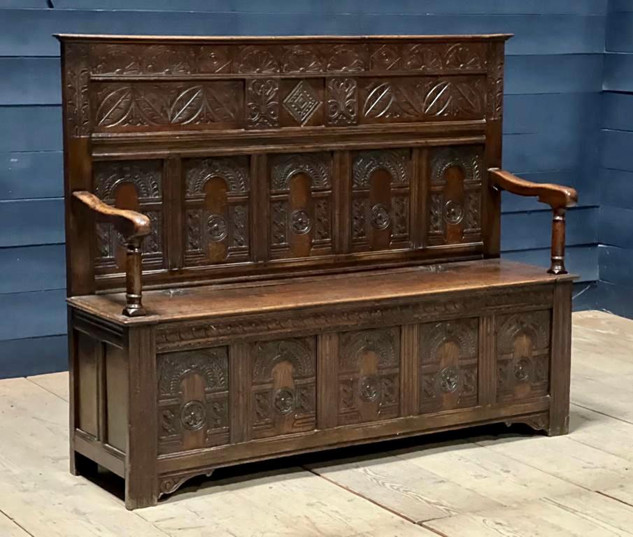 Wonderful Large 19th Century Oak Hall Bench For Sale at 1stDibs