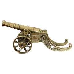 Wonderful large antique Edwardian brass cannon 