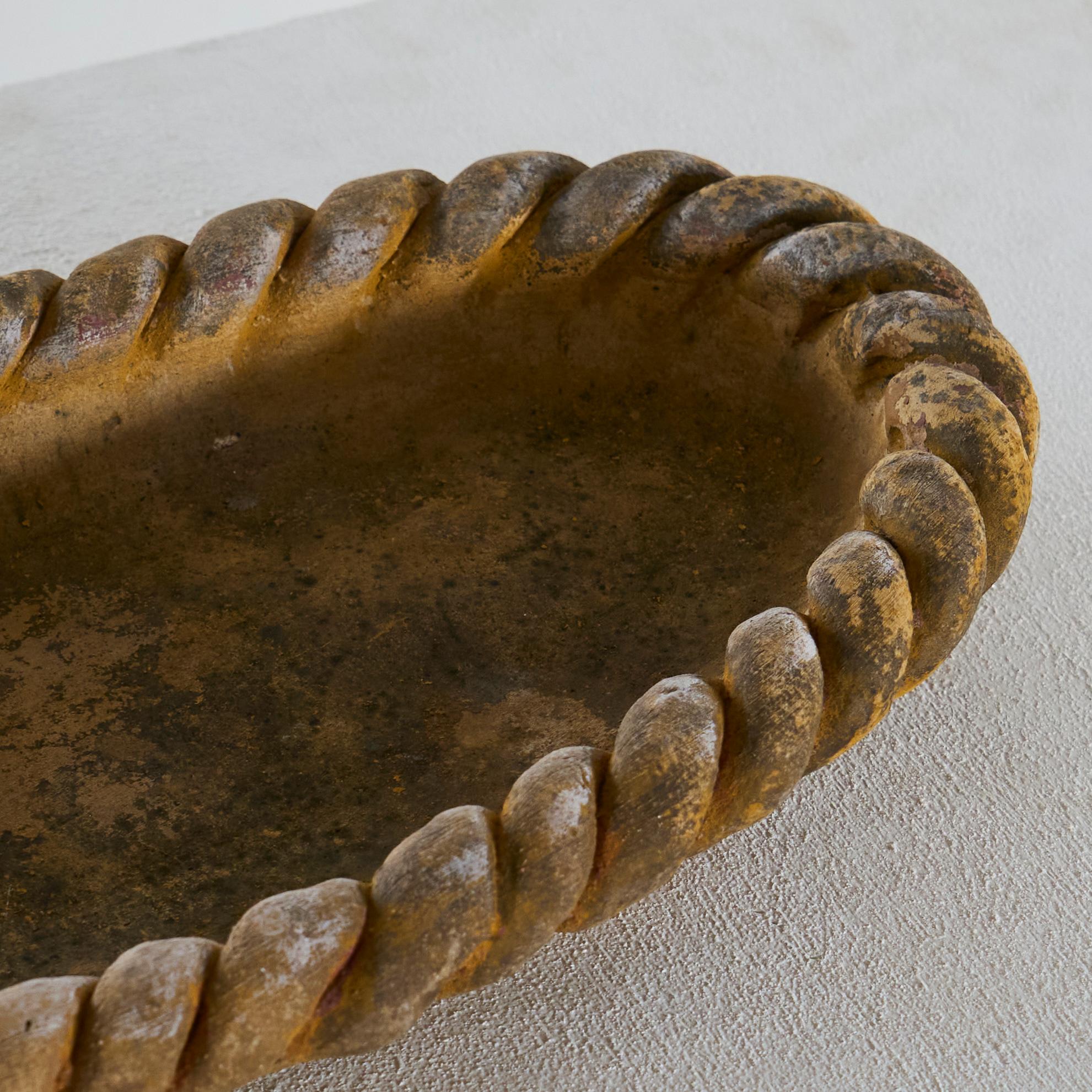 Wunderschöne große geflochtene Schale aus Töpferware der 1950er Jahre im Zustand „Gut“ im Angebot in Tilburg, NL