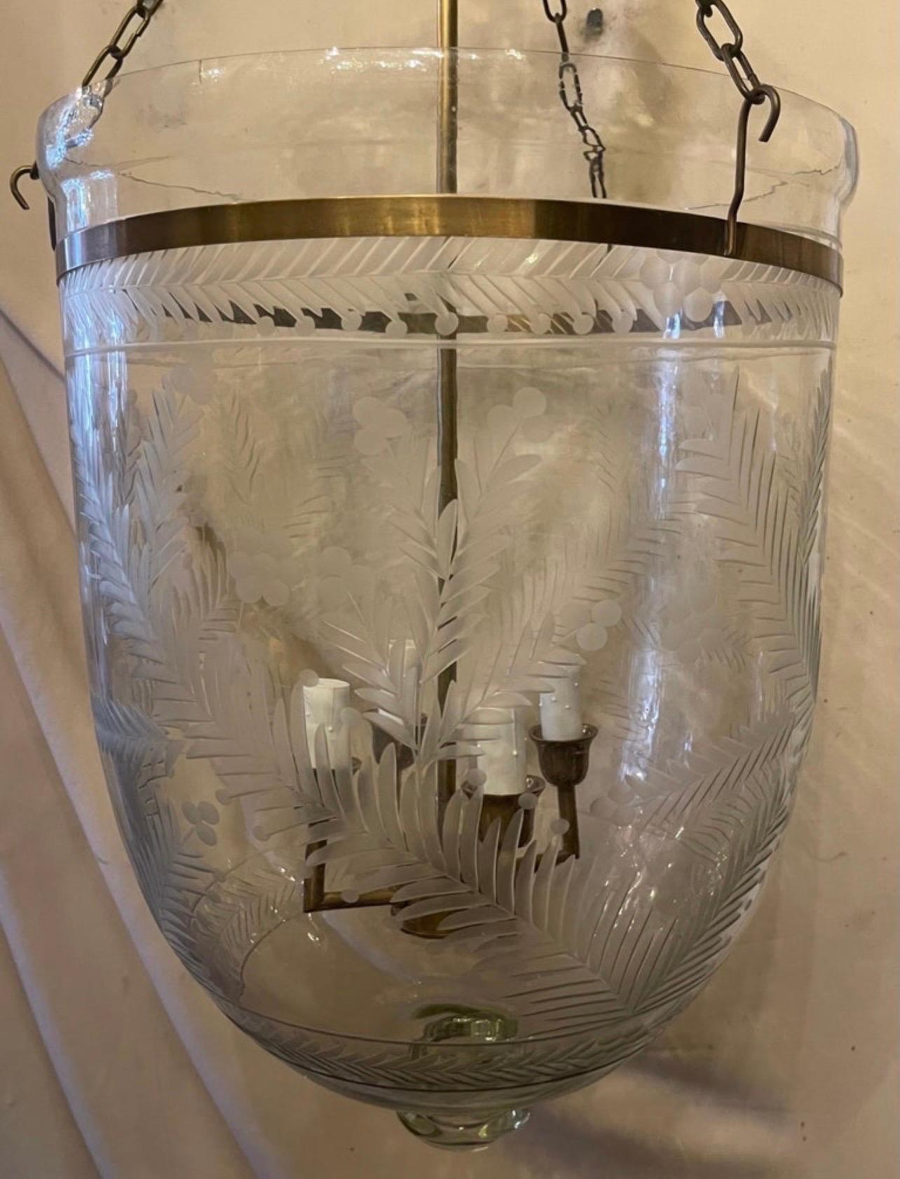 Maravilloso Farol de 4 Luces de Latón Soplado con Vidrio Grabado siglo XX en venta