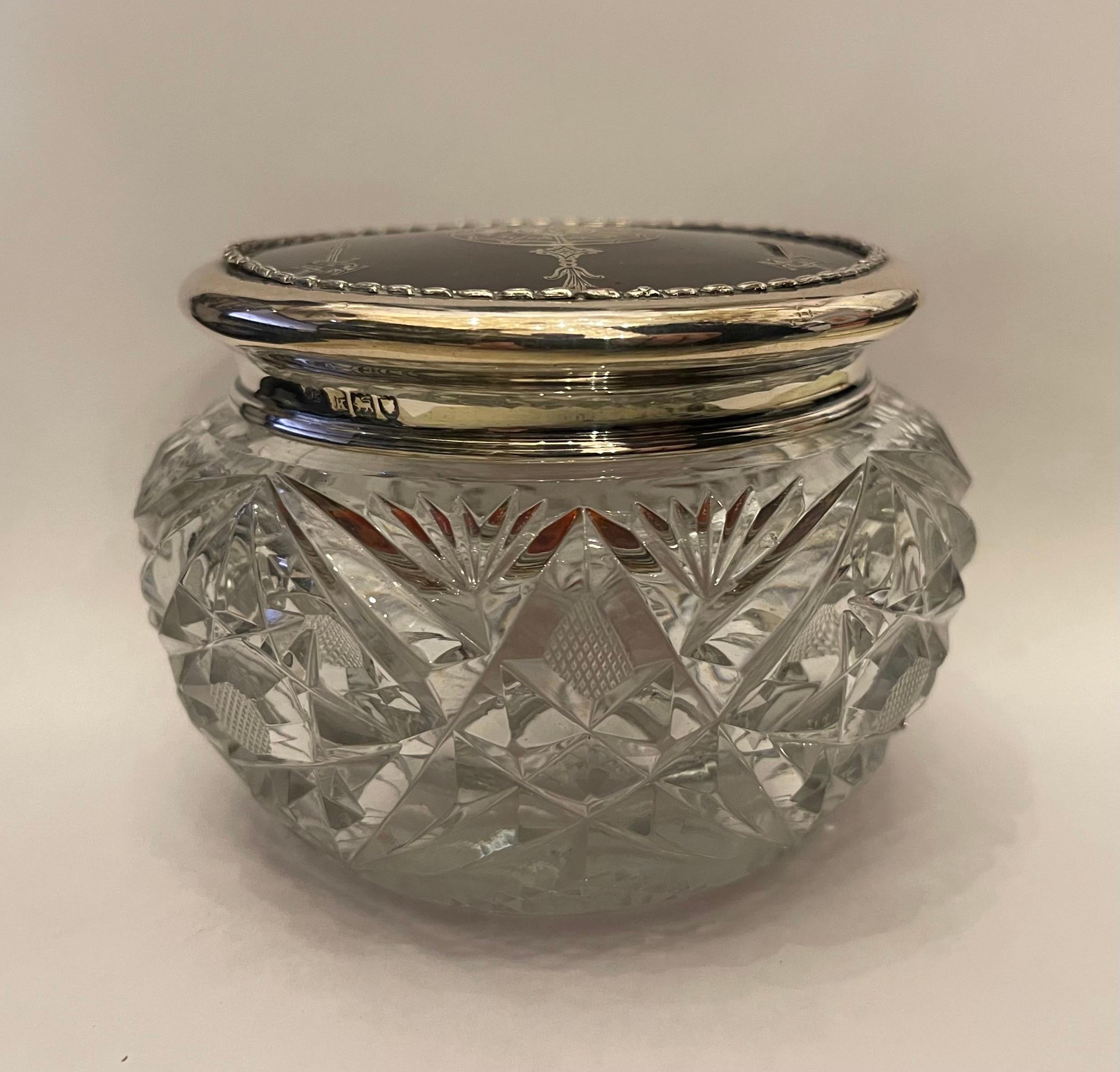 Wonderful Large Cut Crystal Sterling Silver Tortoise Shell Vanity Jar Powder Box In Good Condition For Sale In Roslyn, NY