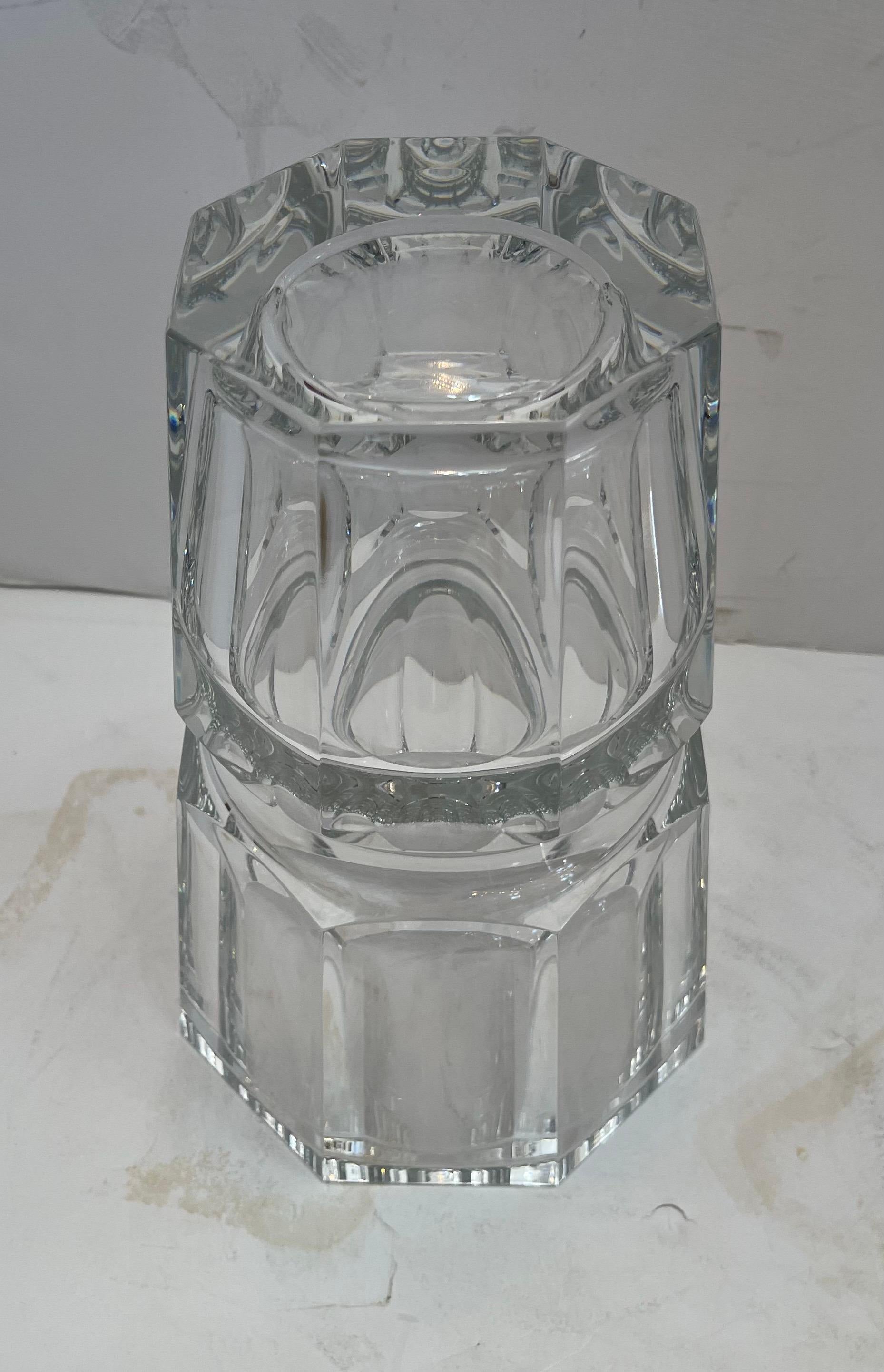 Wonderful Large French Cut Crystal Baccarat Edith Mid-Century Modern Chunky Vase For Sale 1