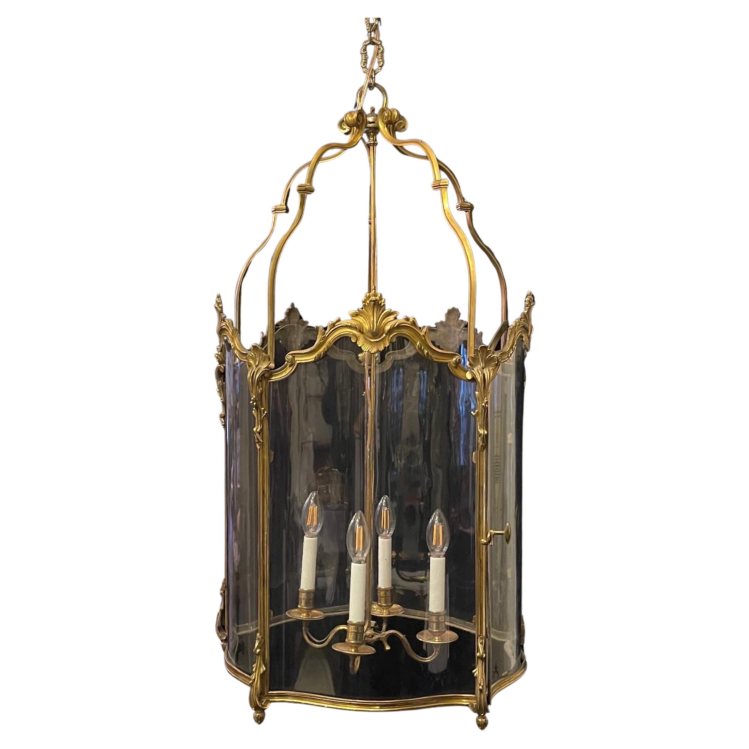 Wunderschöner großer französischer Dore Bronze-Rokoko-Stil im Louis-XV-Stil  Laterne Kronleuchter Fixture im Angebot